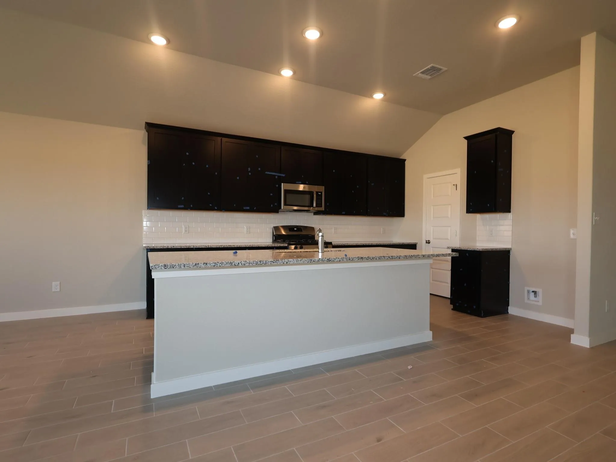 Photo 2 of 10201 MAJESTIC HAWK WAY
