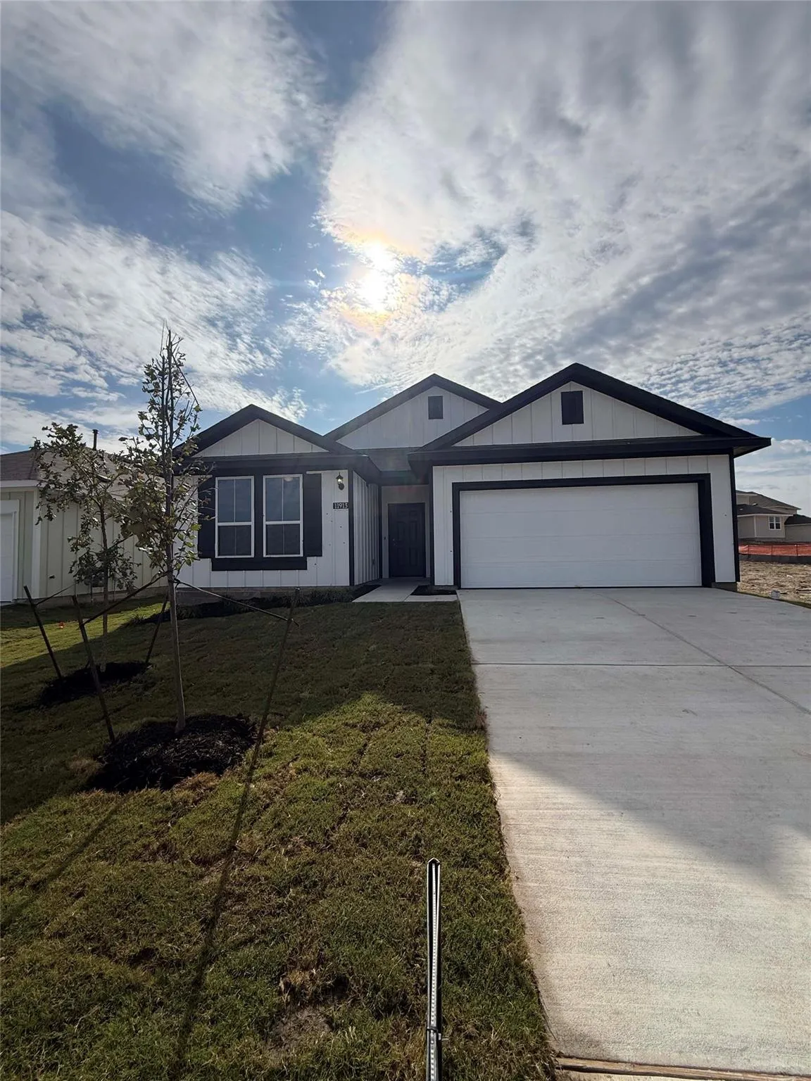 Photo of 11913 HORSESHOE FIELD BND, Mustang Ridge, TX, 78610