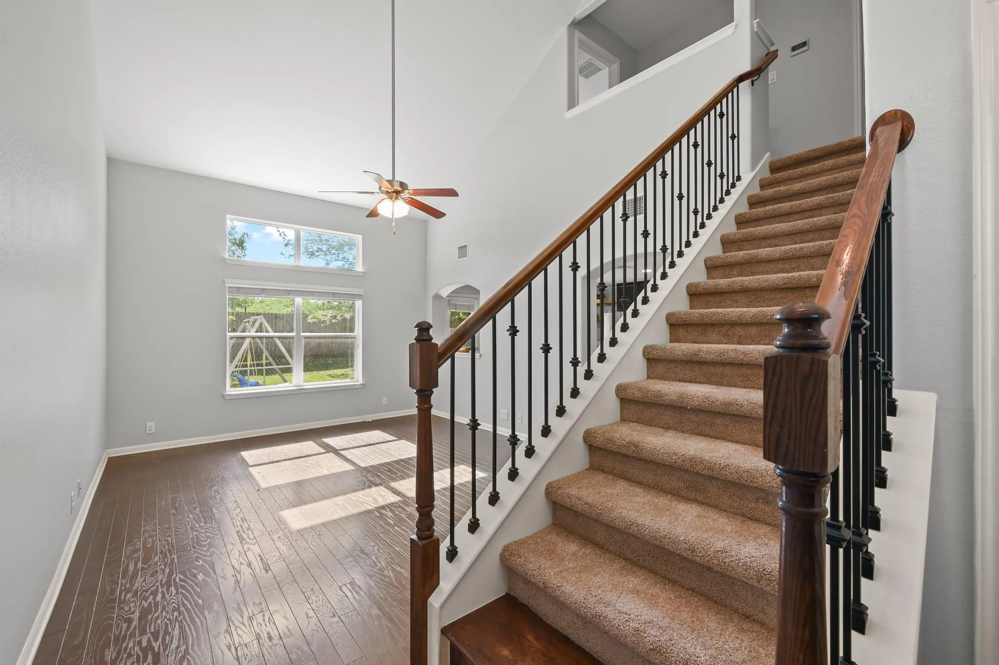 Photo 4 of 9309 SWEETGUM DR #147