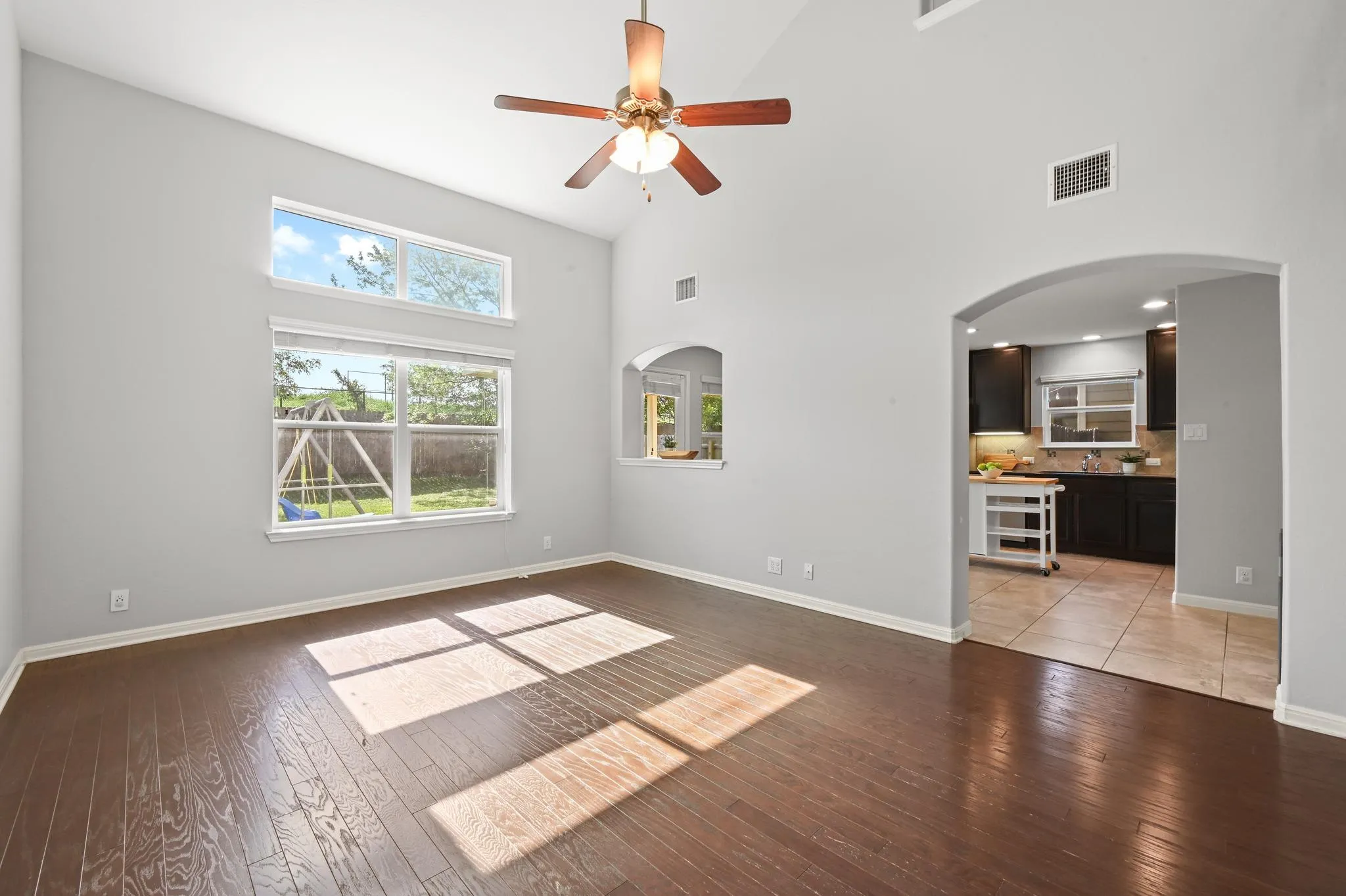 Photo 5 of 9309 SWEETGUM DR #147