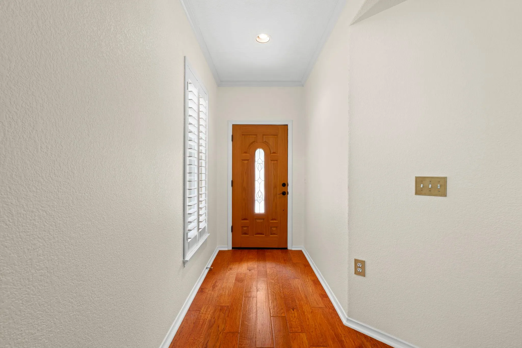 Photo 5 of 207 WINTER DR