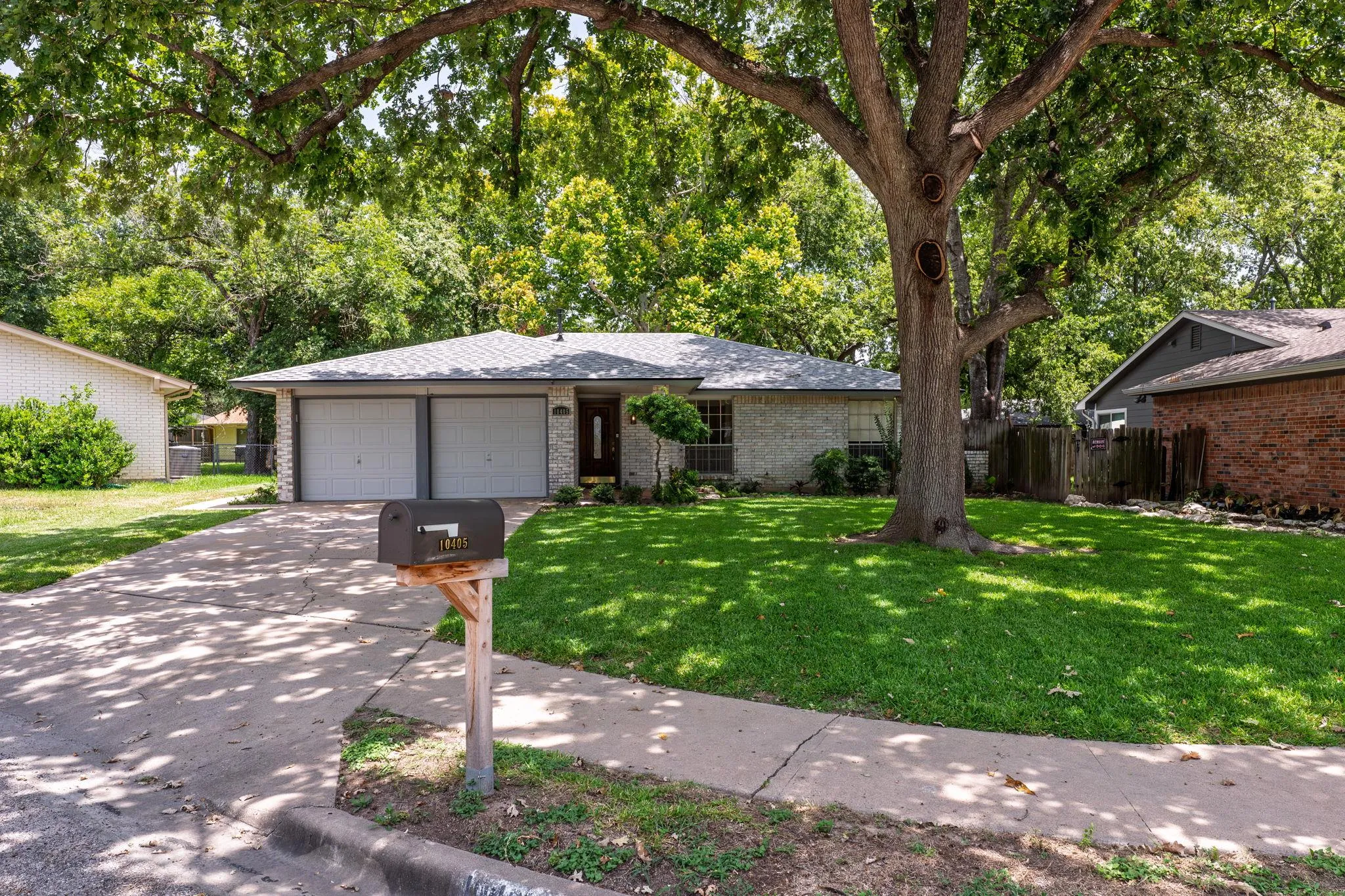 Photo of 10405 QUAIL RIDGE DR, Austin, TX, 78758
