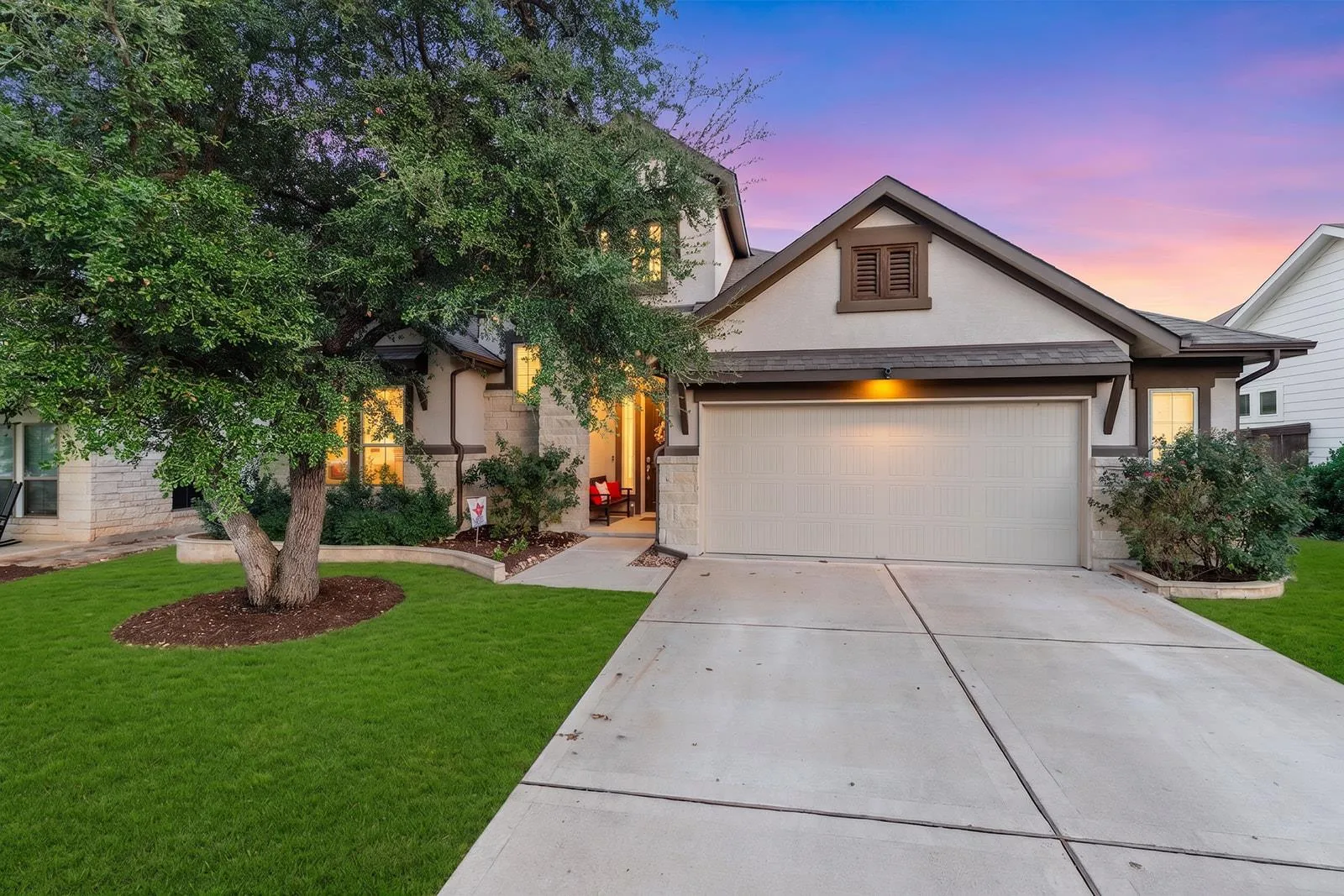 Photo of 812 HEARTLEAF DR, Leander, TX, 78641