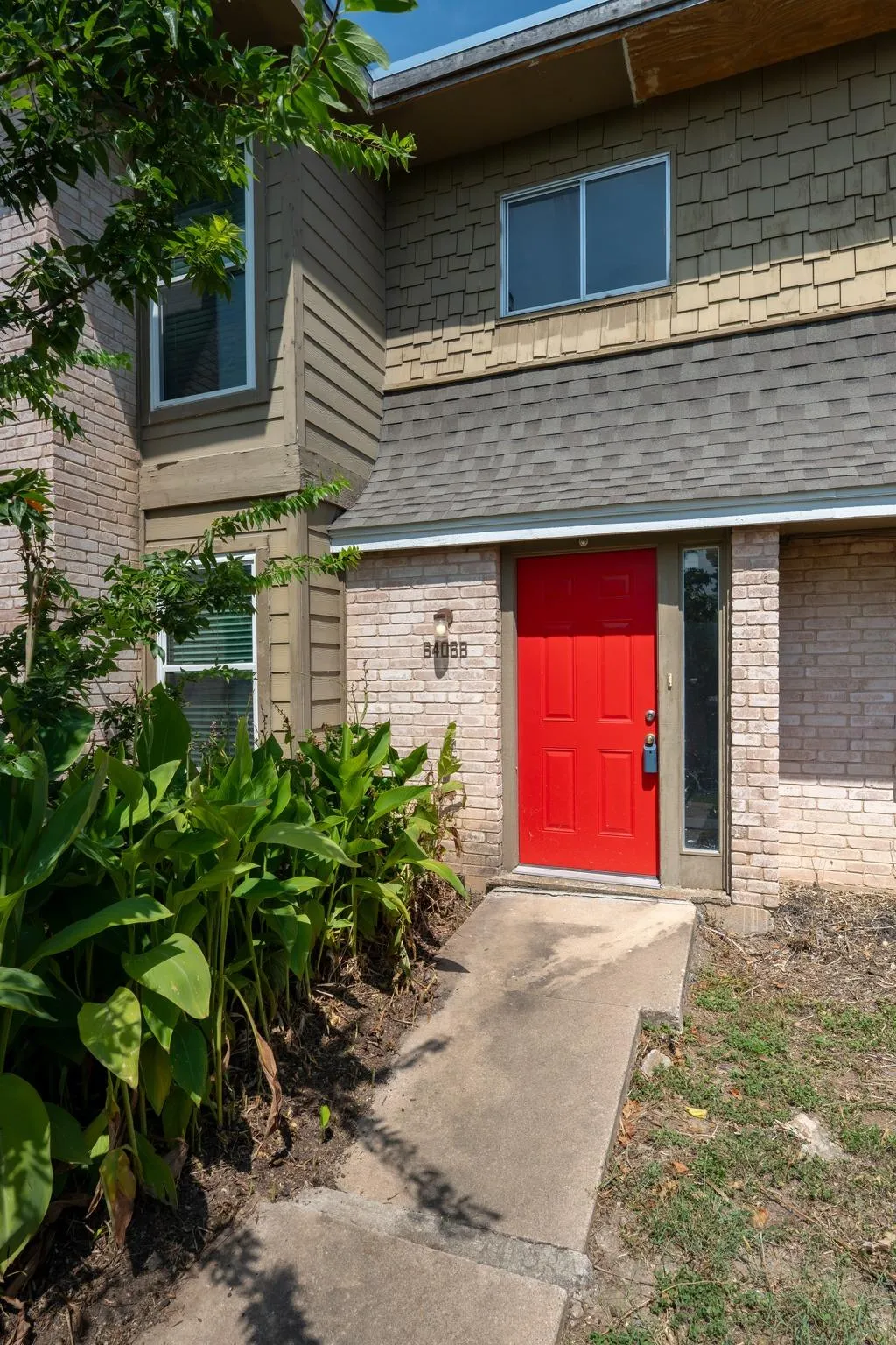 Photo 4 of 6406 CHIMNEY CREEK CIR #B
