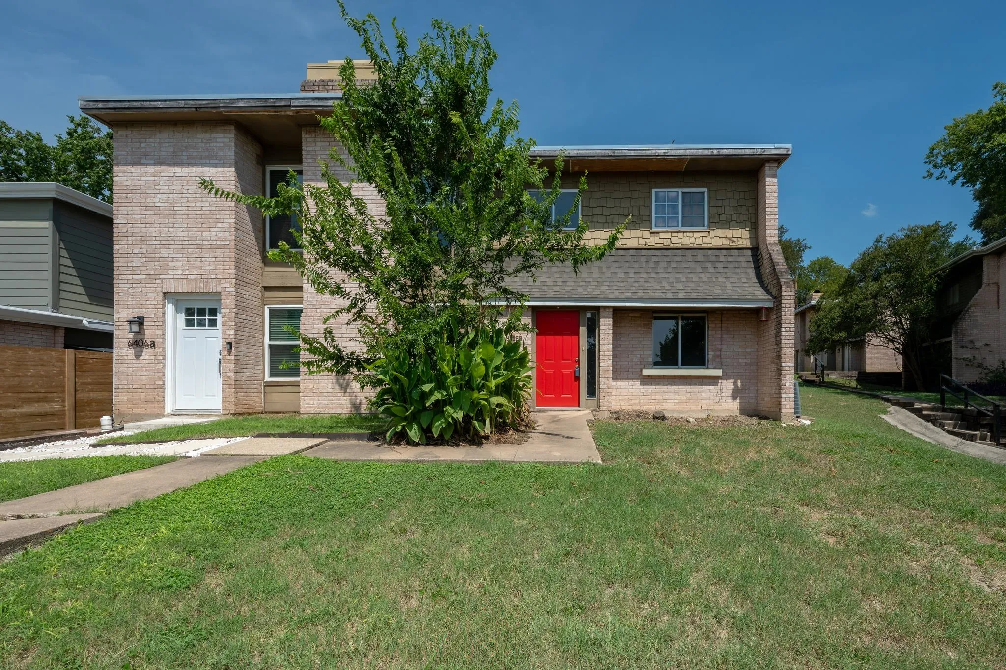 Photo 3 of 6406 CHIMNEY CREEK CIR #B