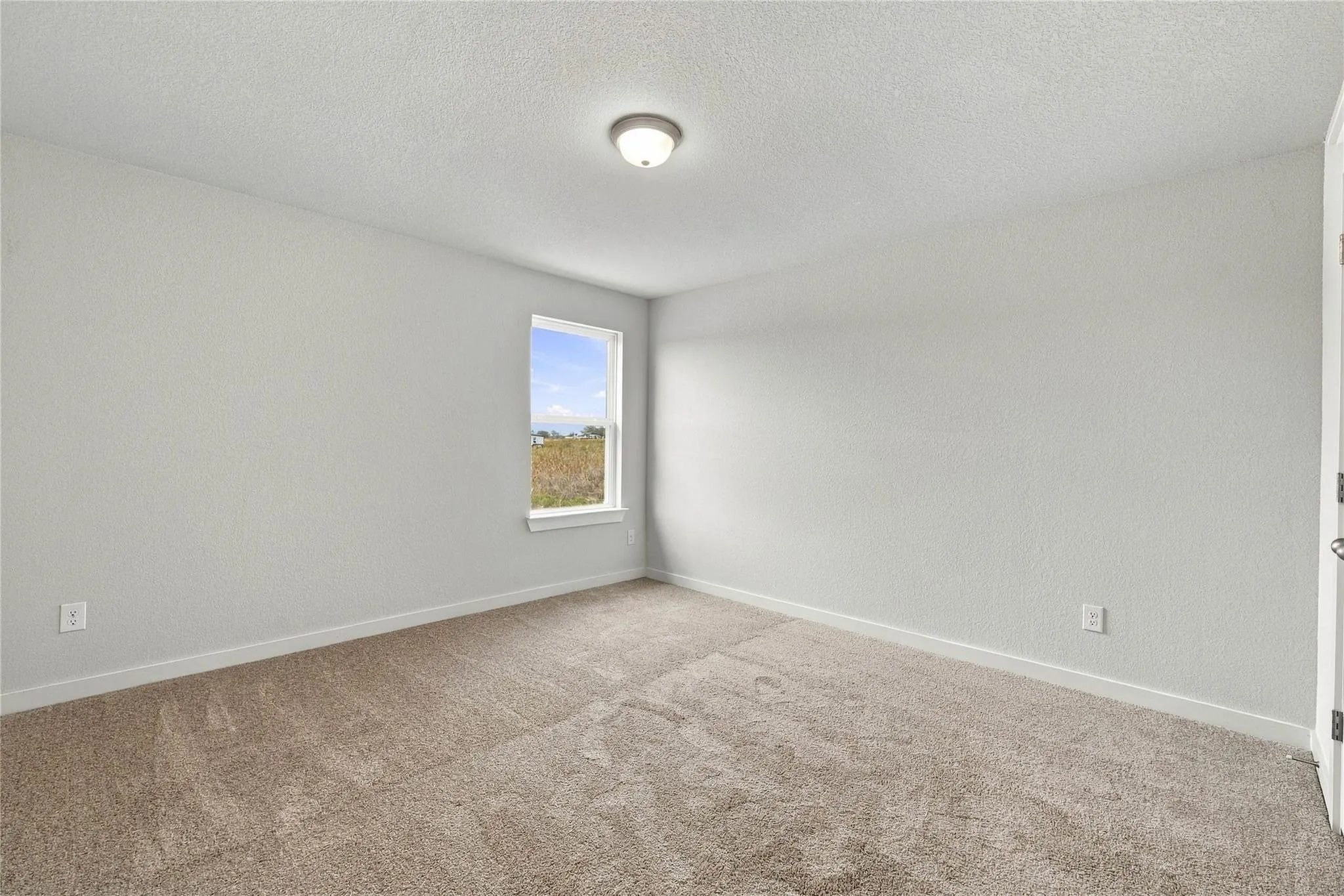 Photo 4 of 20328 GILLBRAND RD