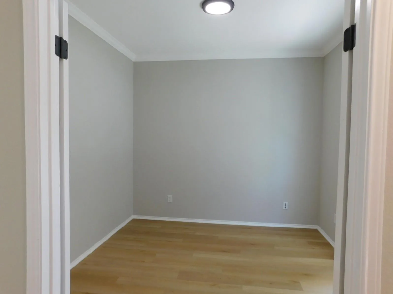 Photo 5 of 1411 ENCINO DR