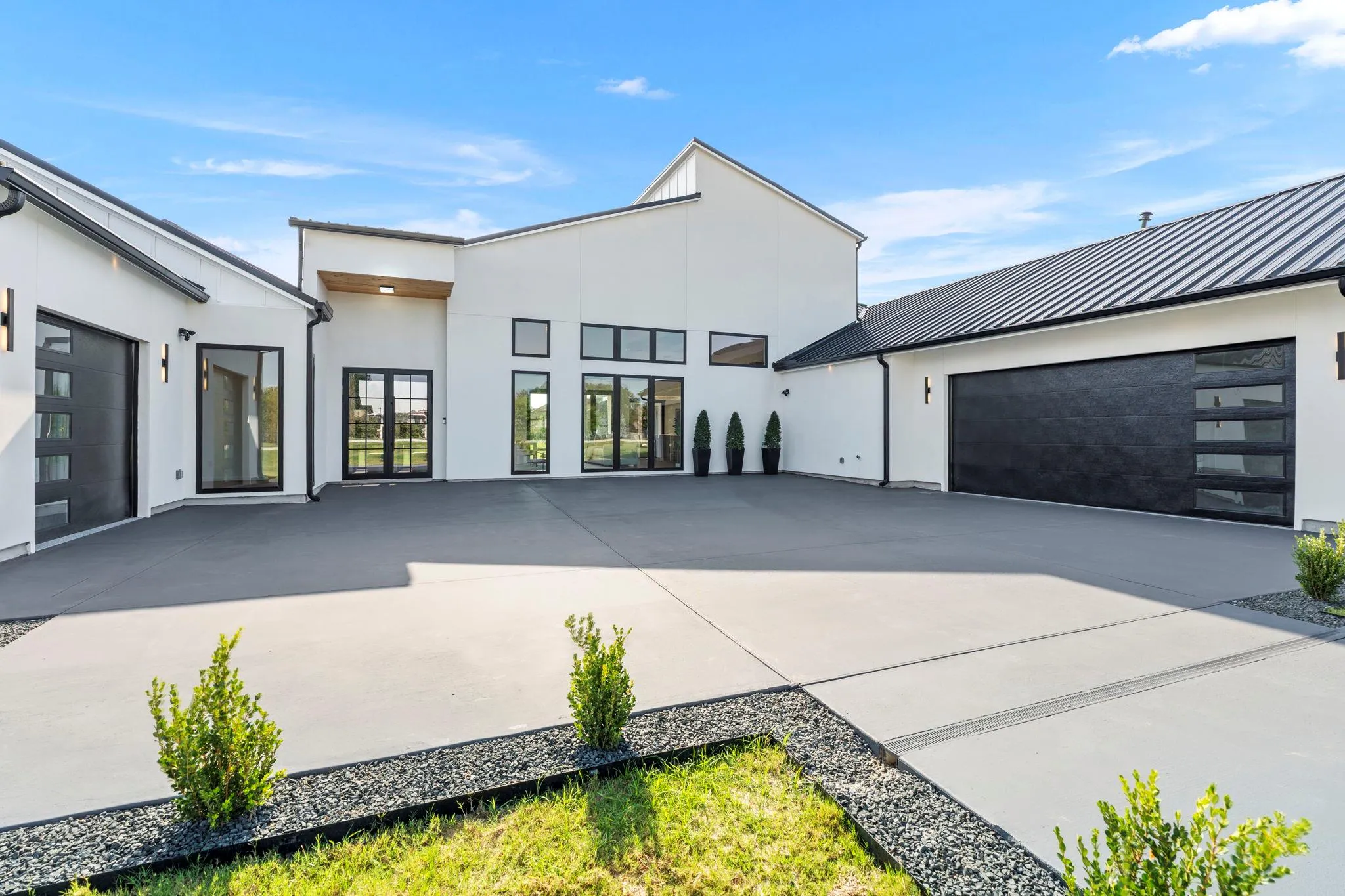 Photo 5 of 178 DALLY CT