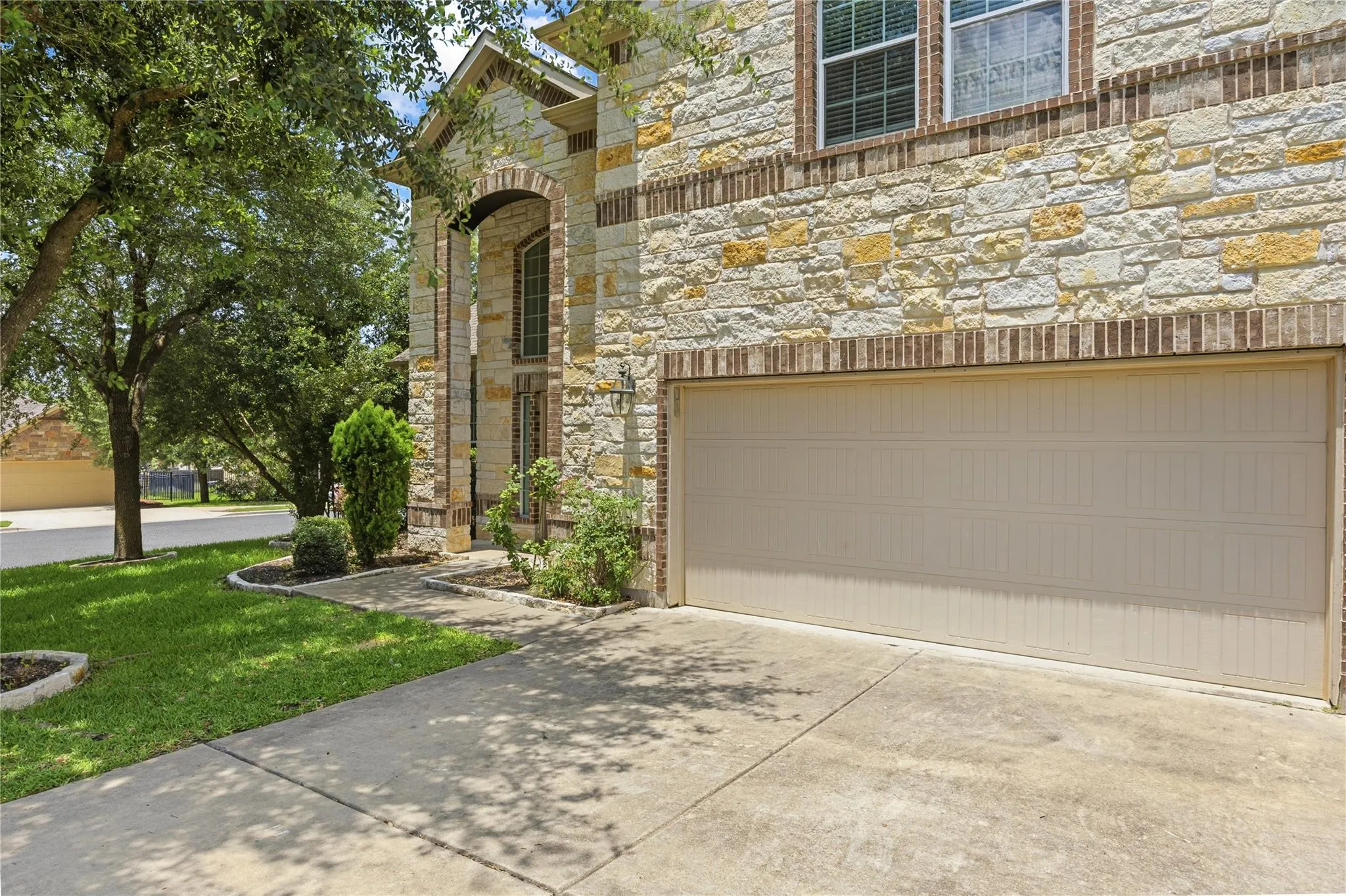 Photo 4 of 4372 BARCHETTA DR