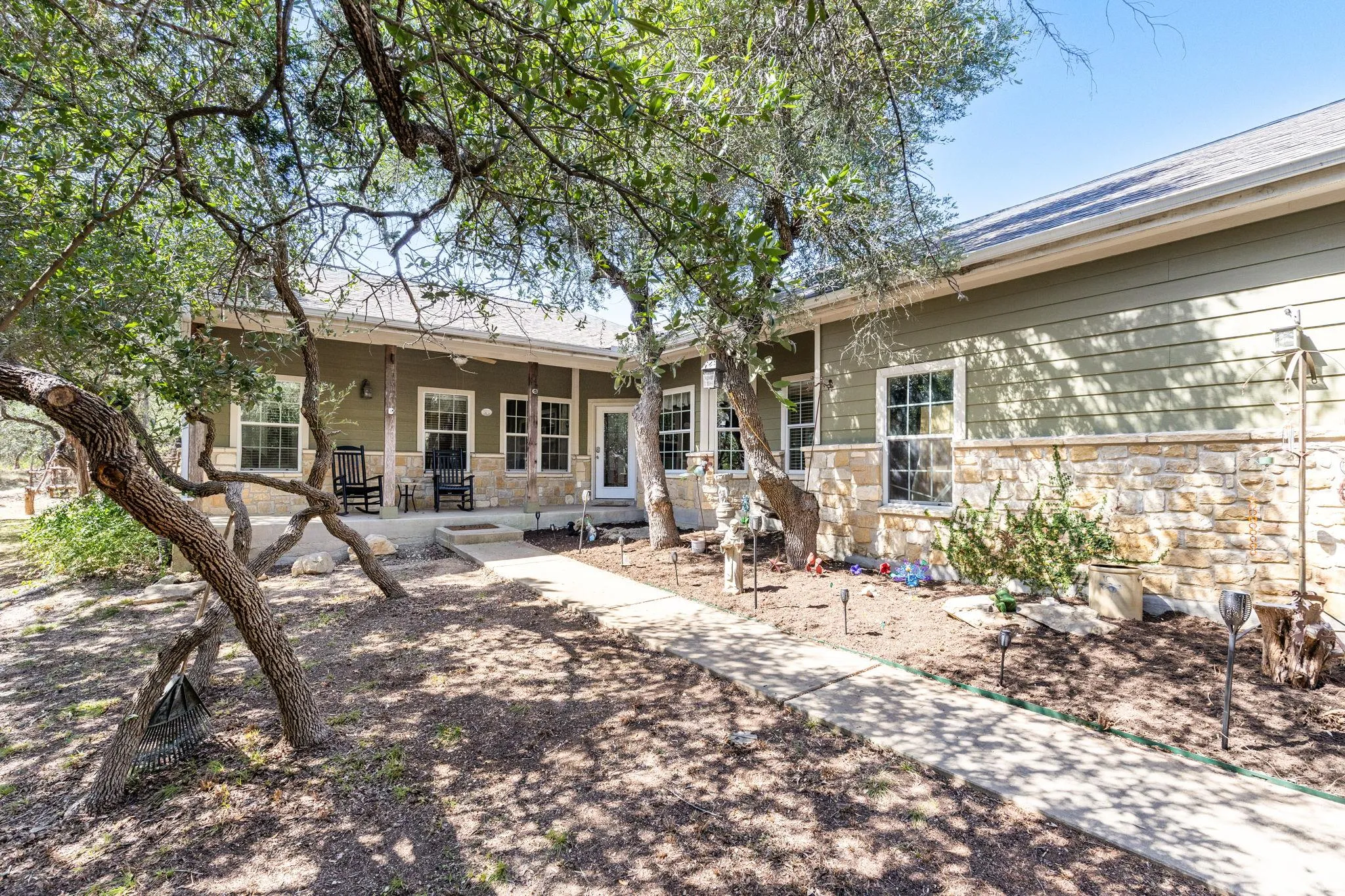 Photo of 204 DEER CREEK CIR, Dripping Springs, TX, 78620