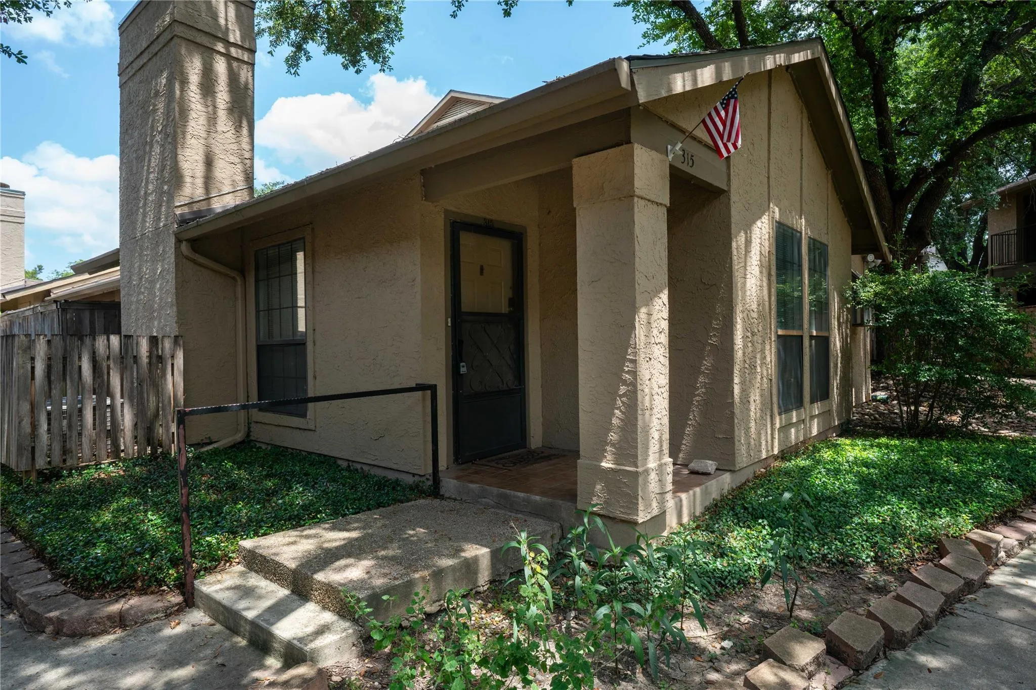 Photo of 1202 THORPE LN #315, San Marcos, TX, 78666