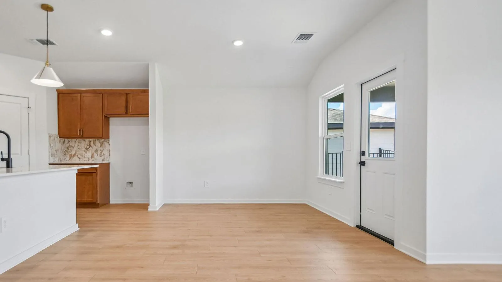Photo 5 of 9421 BUCKSTITCH SADDLE DR