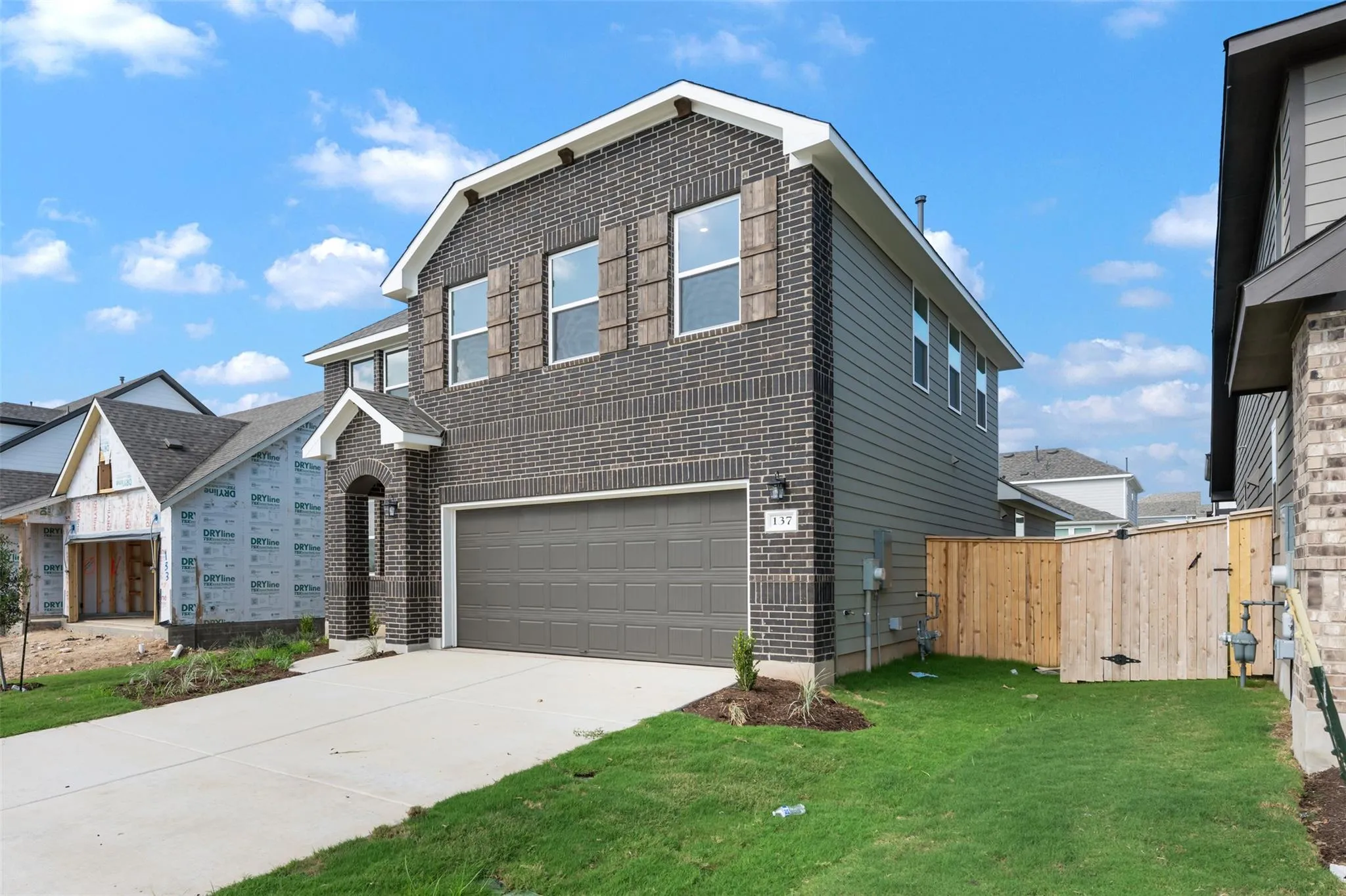 Photo 3 of 137 JANS WAY