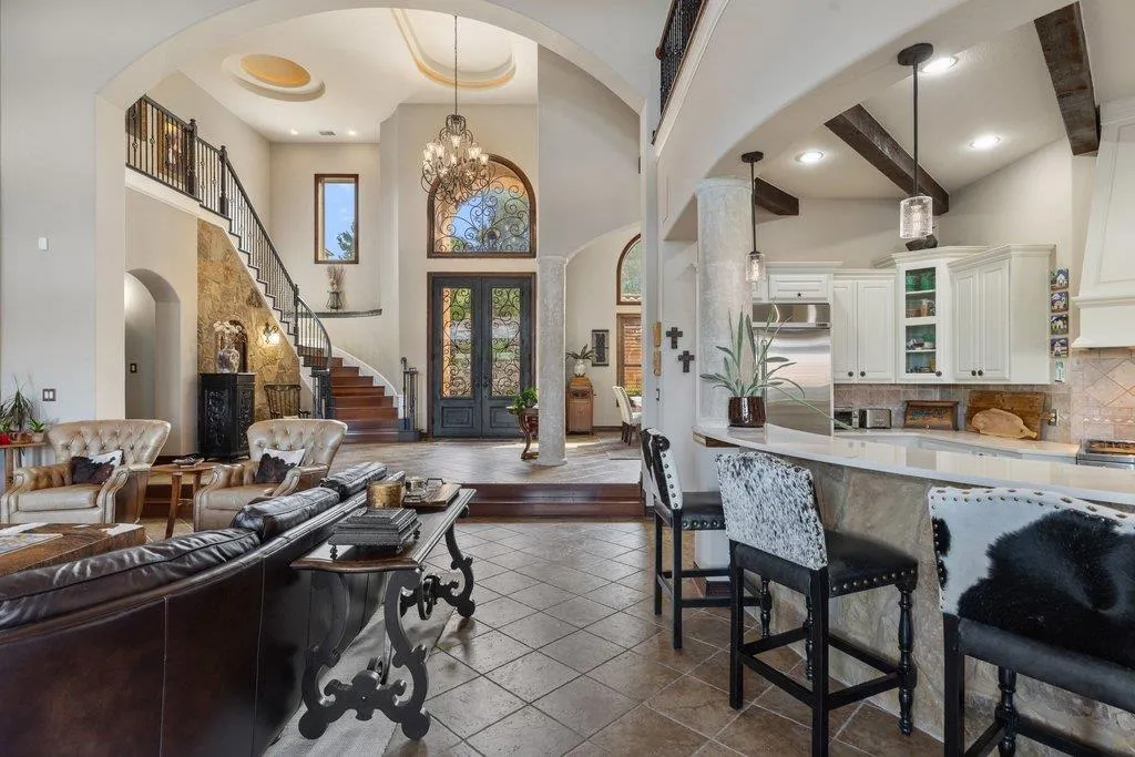 Photo 5 of 17508 NORTHLAKE HILLS DR