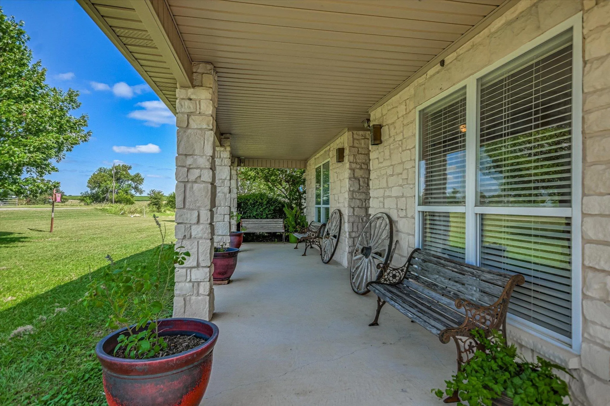 Photo 4 of 1465 COUNTY ROAD 436 NONE