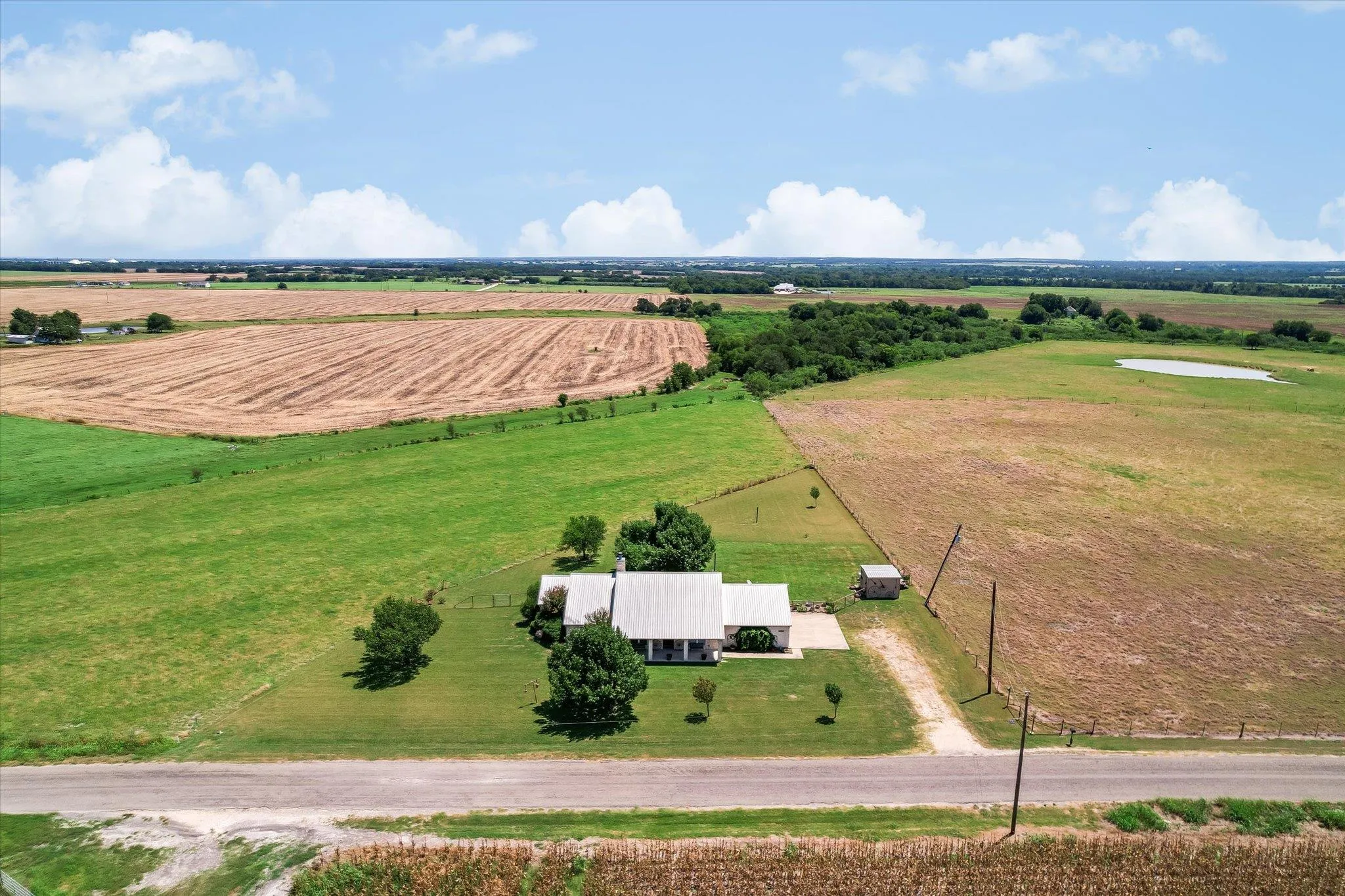 Photo of 1465 COUNTY ROAD 436, Thrall, TX, 76578