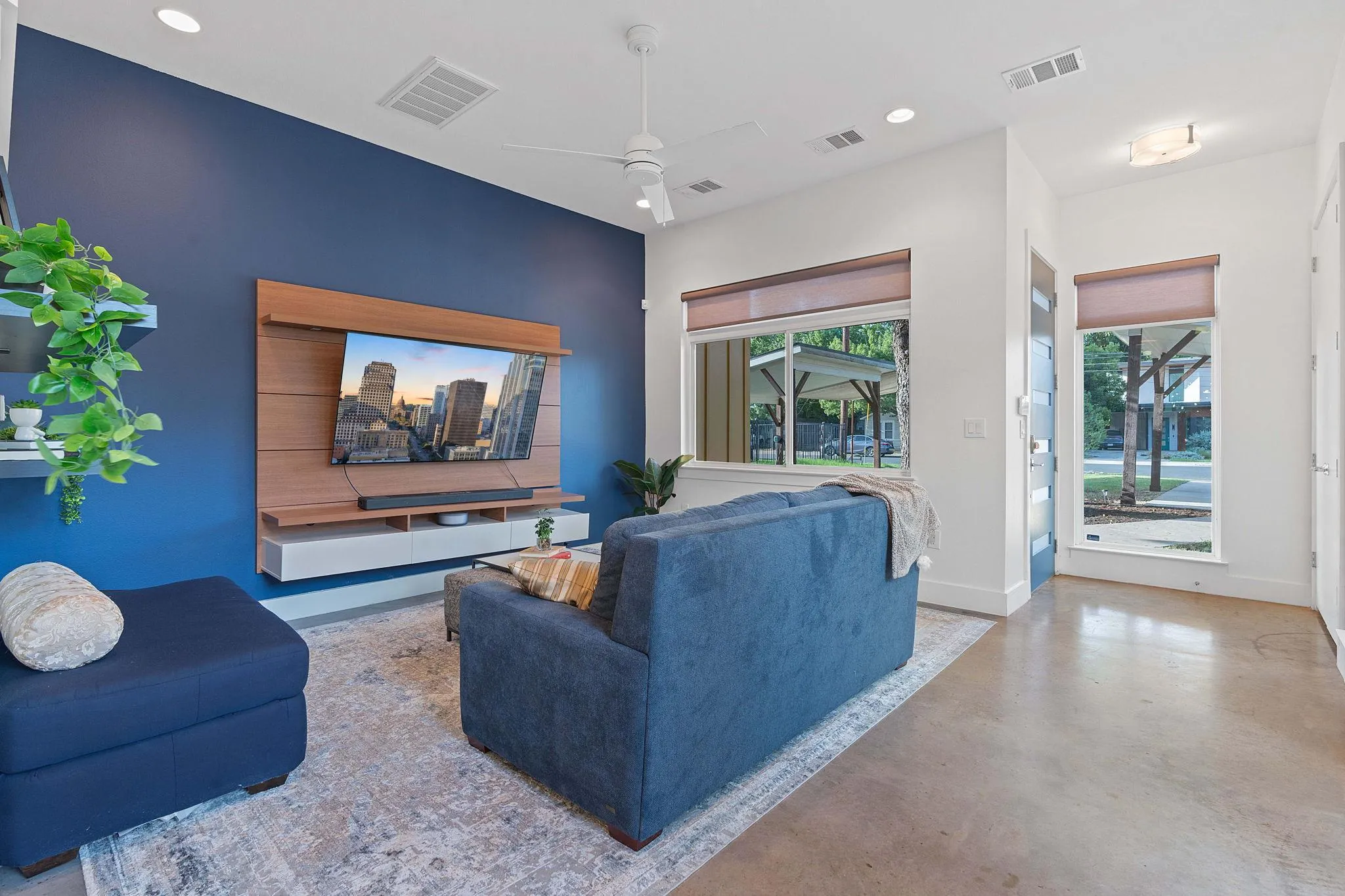 Photo 4 of 3133 GOVALLE AVE #B