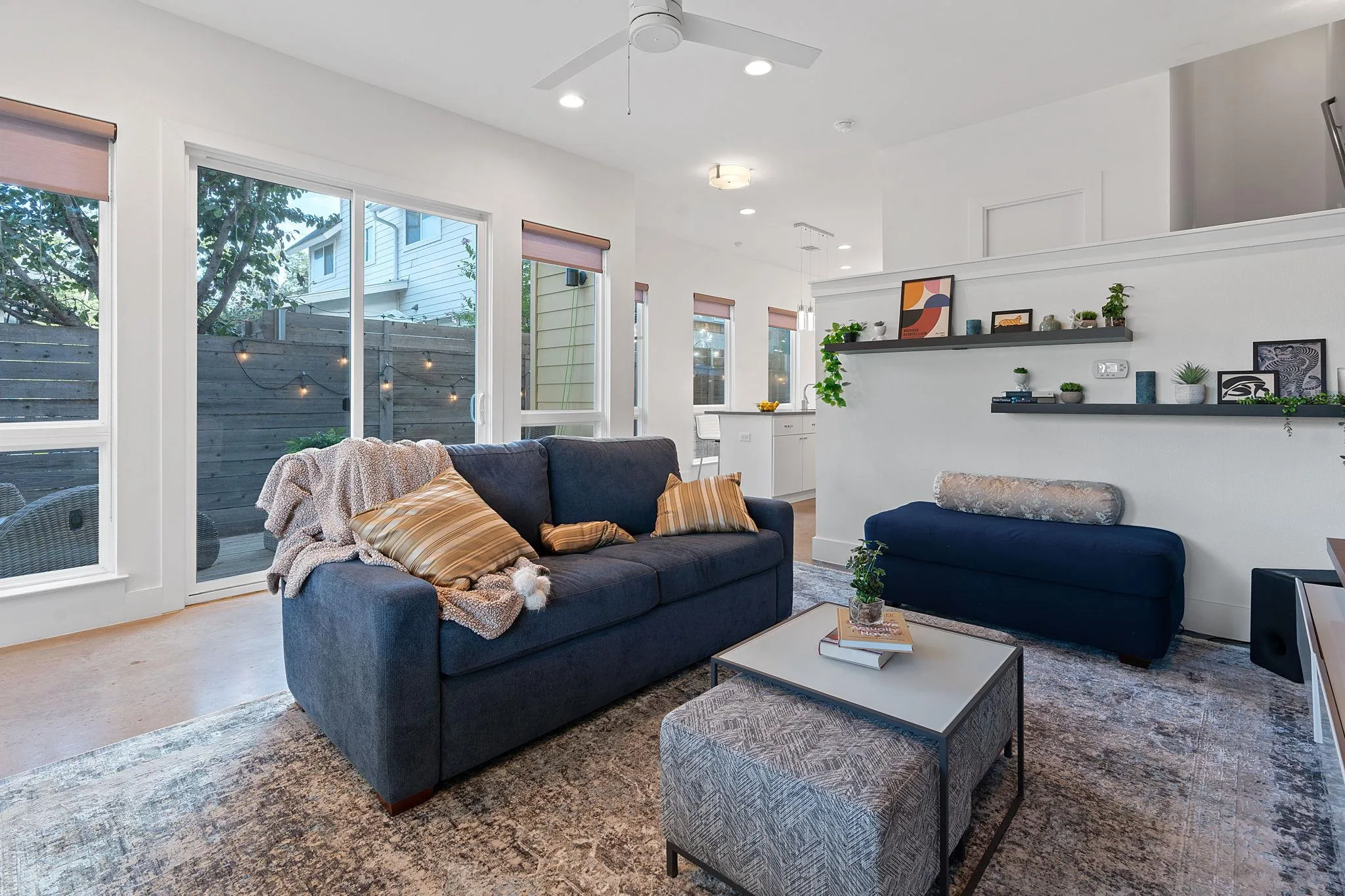 Photo 3 of 3133 GOVALLE AVE #B