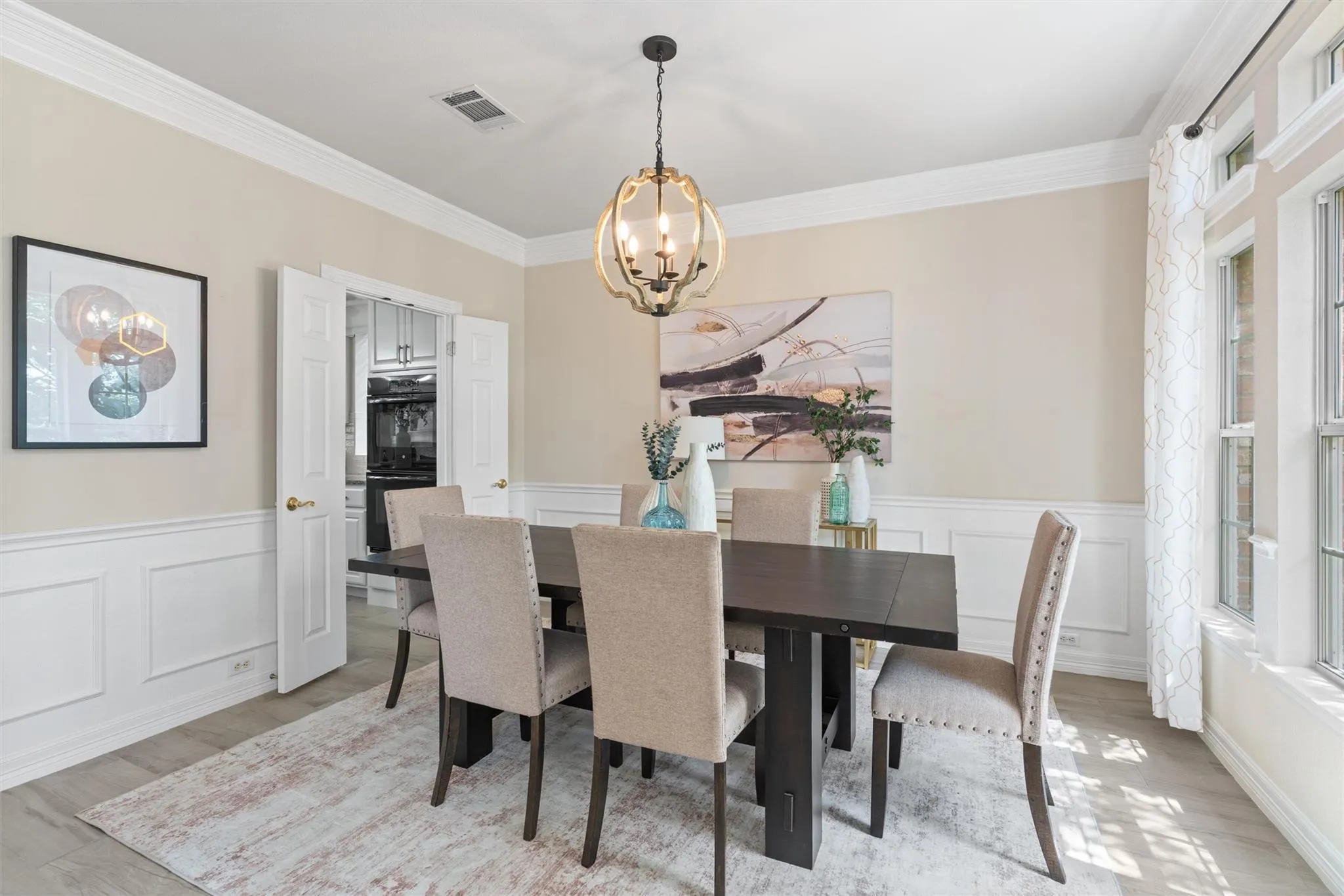Photo 4 of 9500 CORBE DR