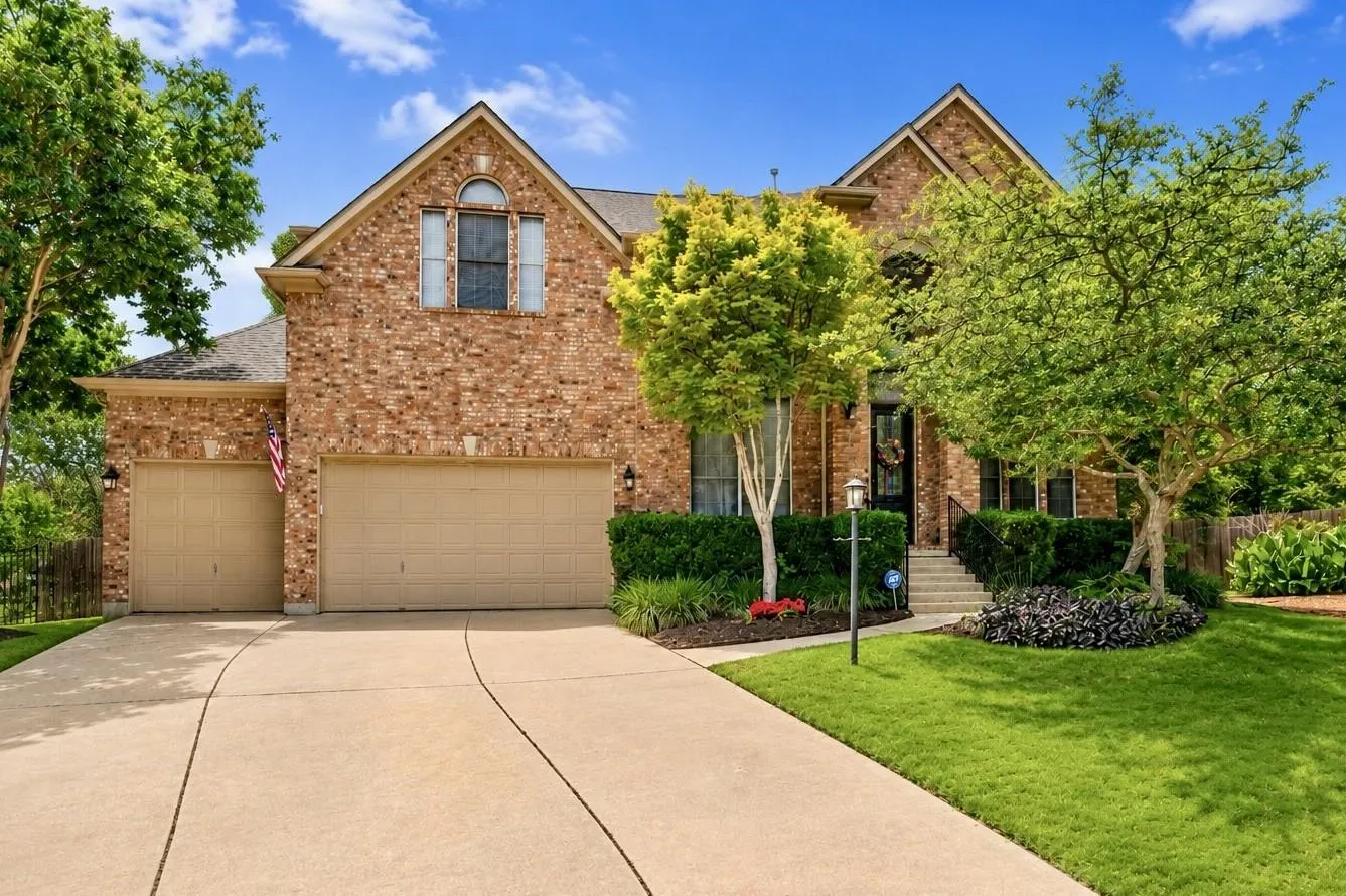 Photo 2 of 9500 CORBE DR