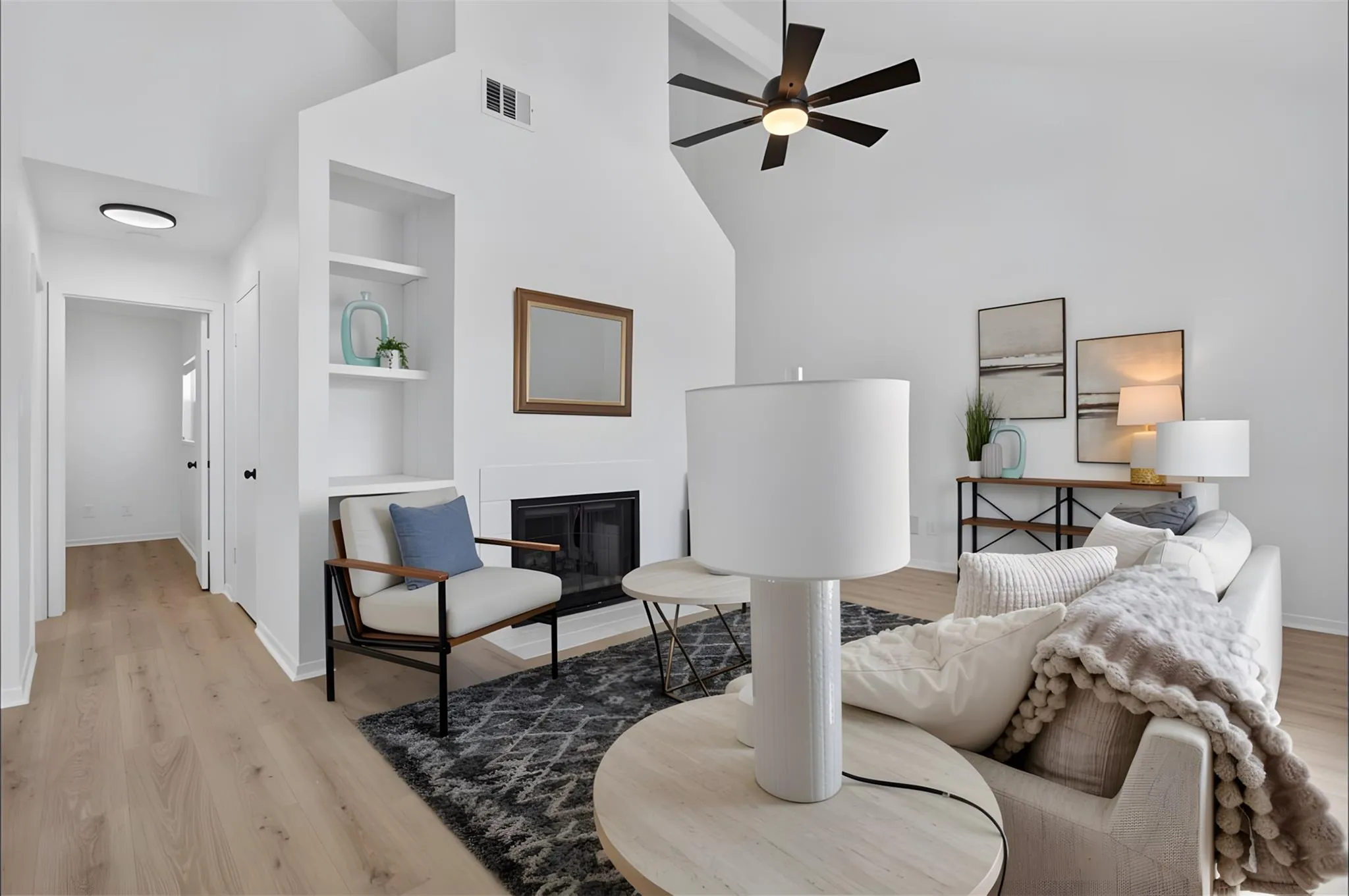 Photo 5 of 923 E 41ST ST #210