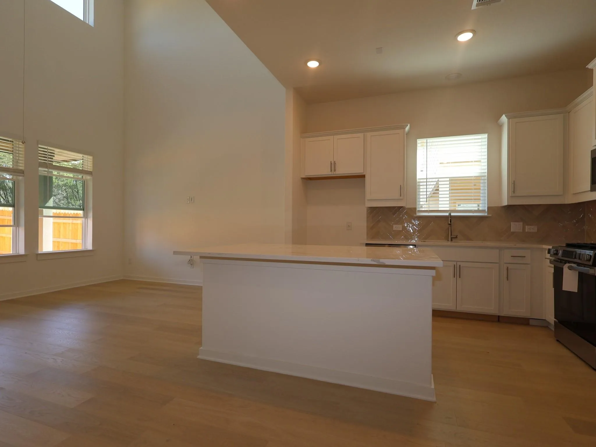 Photo 4 of 232 BISHOP WOOD RD