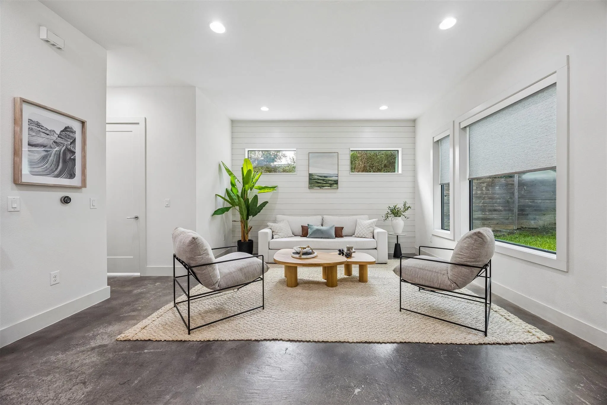 Photo 4 of 1118 ALGARITA AVE #2
