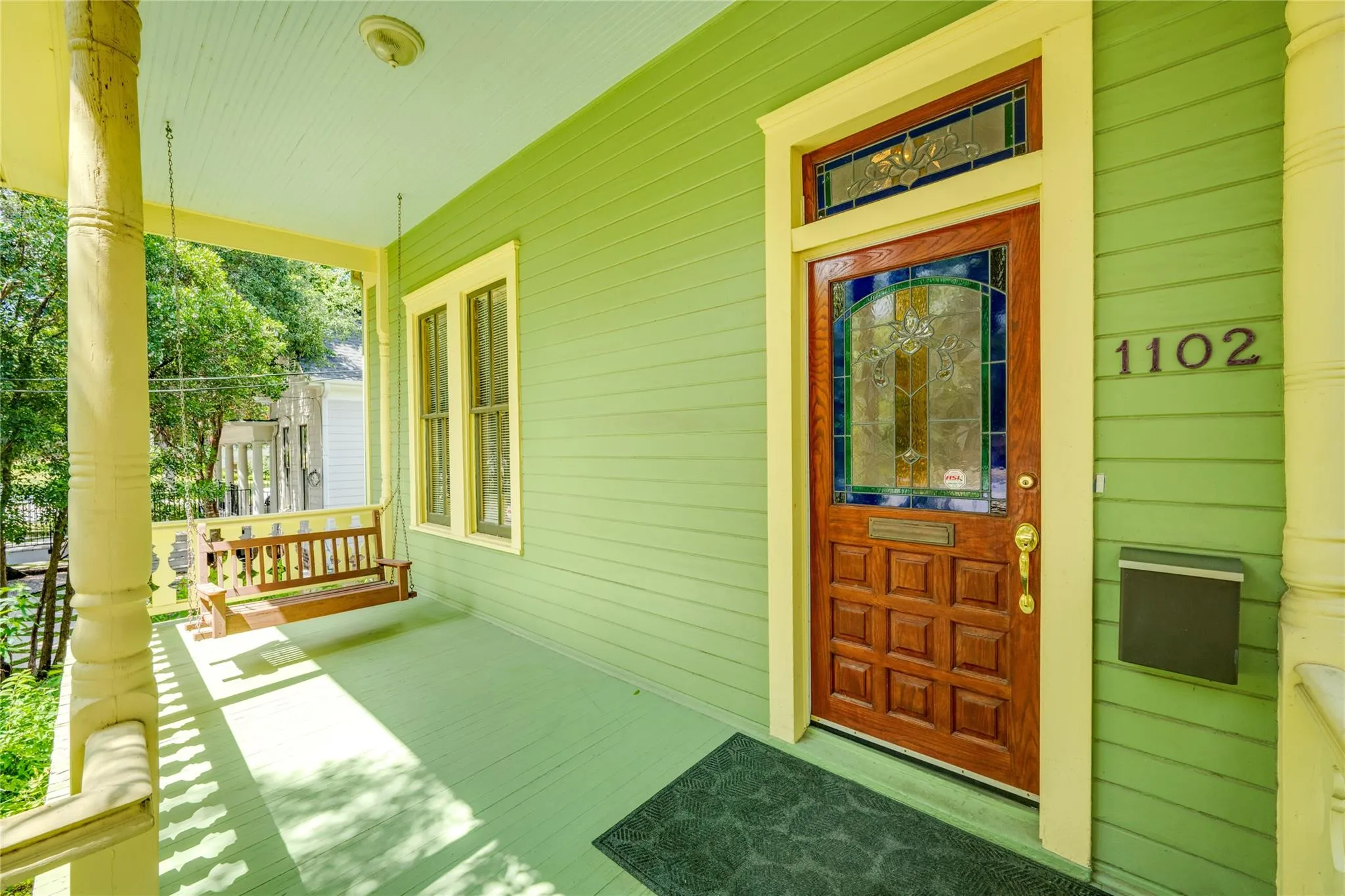 Photo 2 of 1102 WEST AVE #100