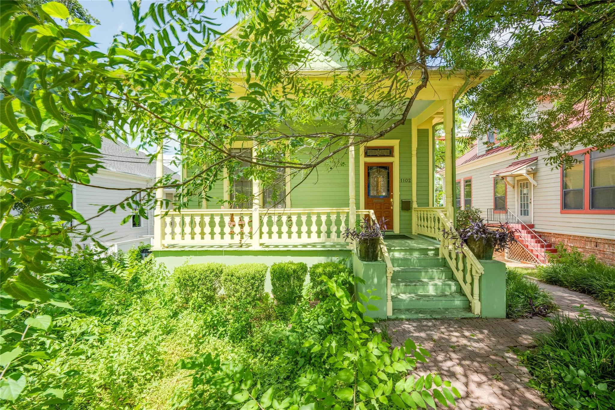Photo 4 of 1102 WEST AVE #100
