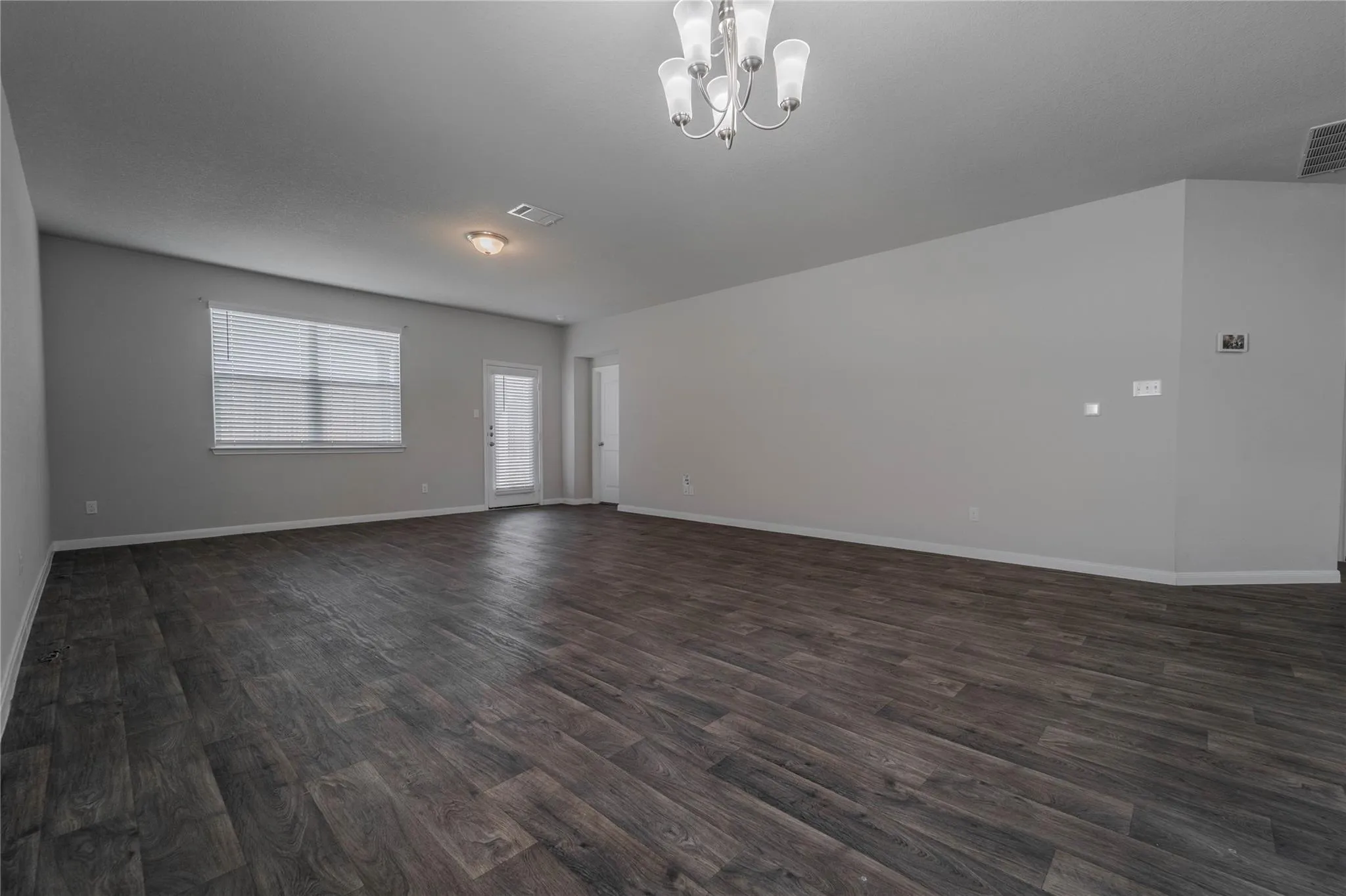 Photo 4 of 501 NASET DR