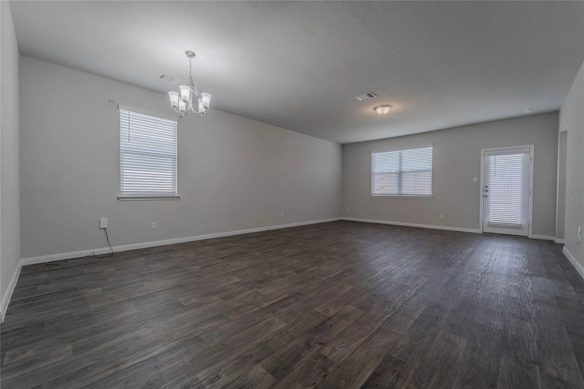 Photo 2 of 501 NASET DR