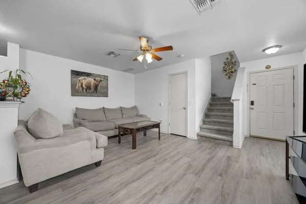 Photo 5 of 8710 DAVIS OAKS TRL