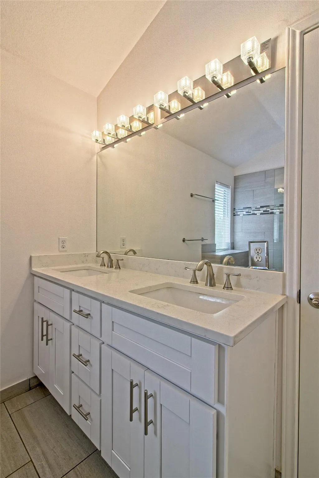 Photo 5 of 13421 TOSSA LN