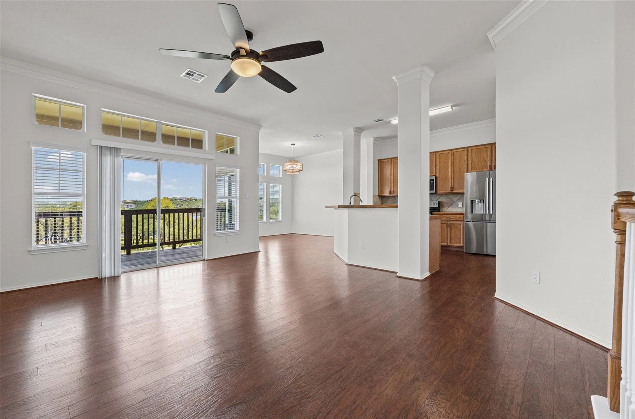 Photo 4 of 20911 WATERSIDE DR #9