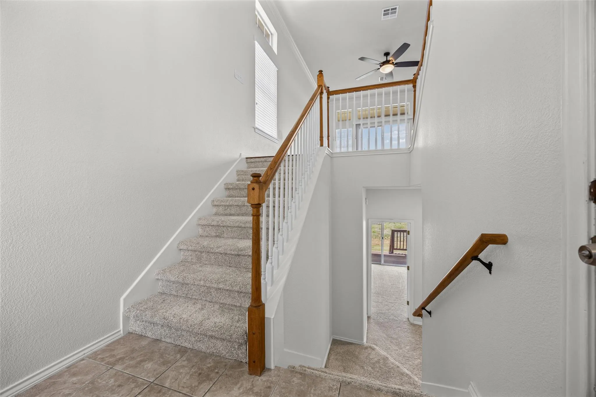 Photo 3 of 20911 WATERSIDE DR #9