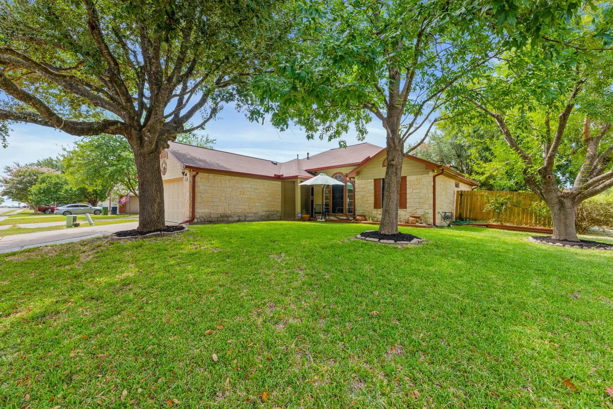 Photo of 500 MORNING DOVE DR, Hutto, TX, 78634
