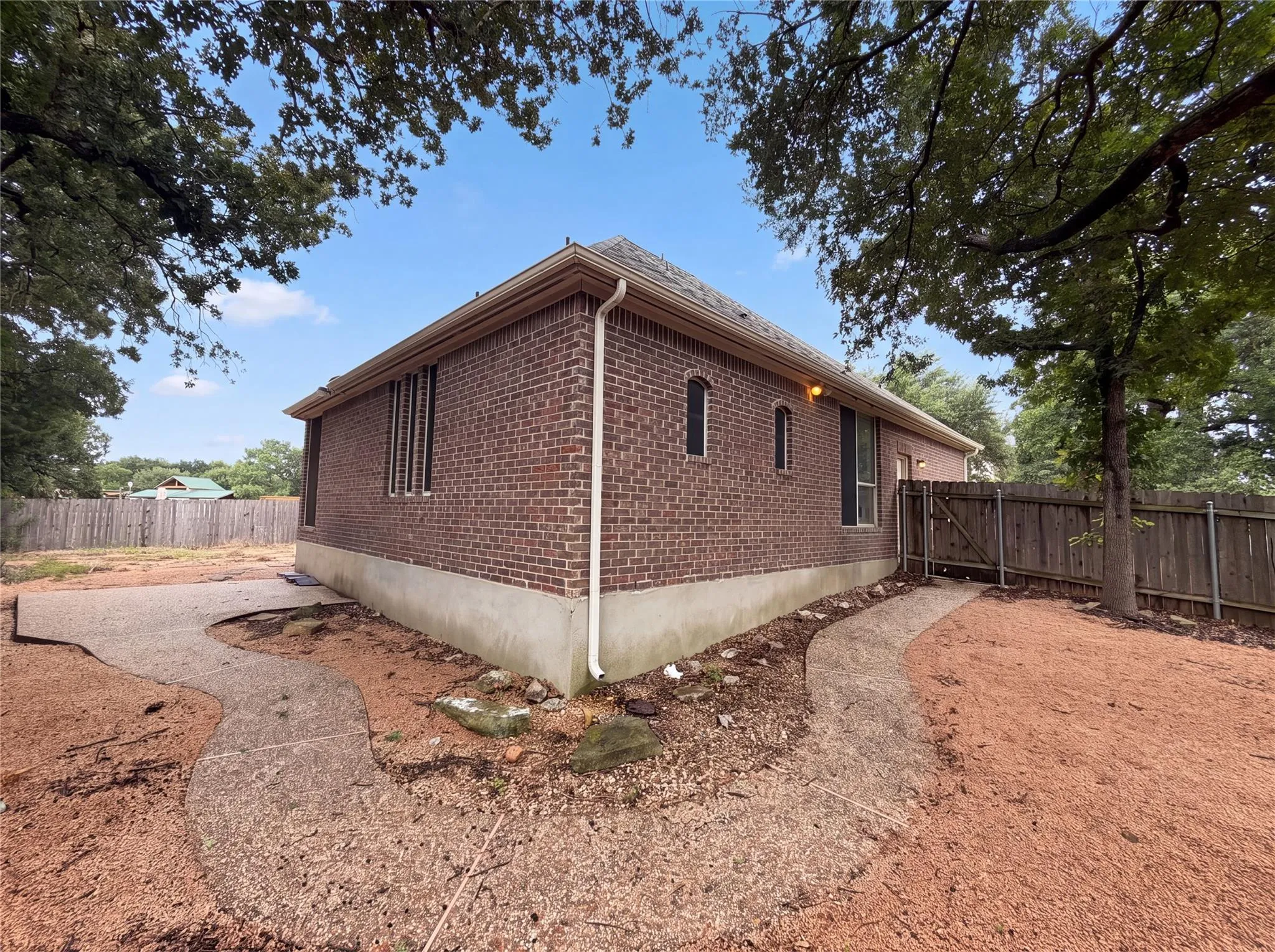Photo 5 of 1724 WESTEND PL