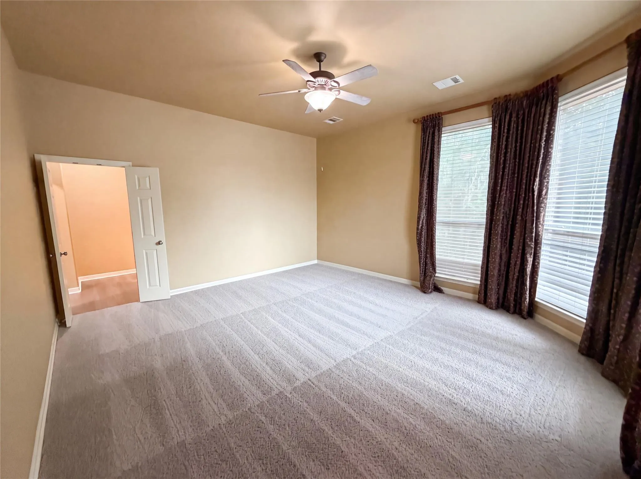 Photo 4 of 1724 WESTEND PL