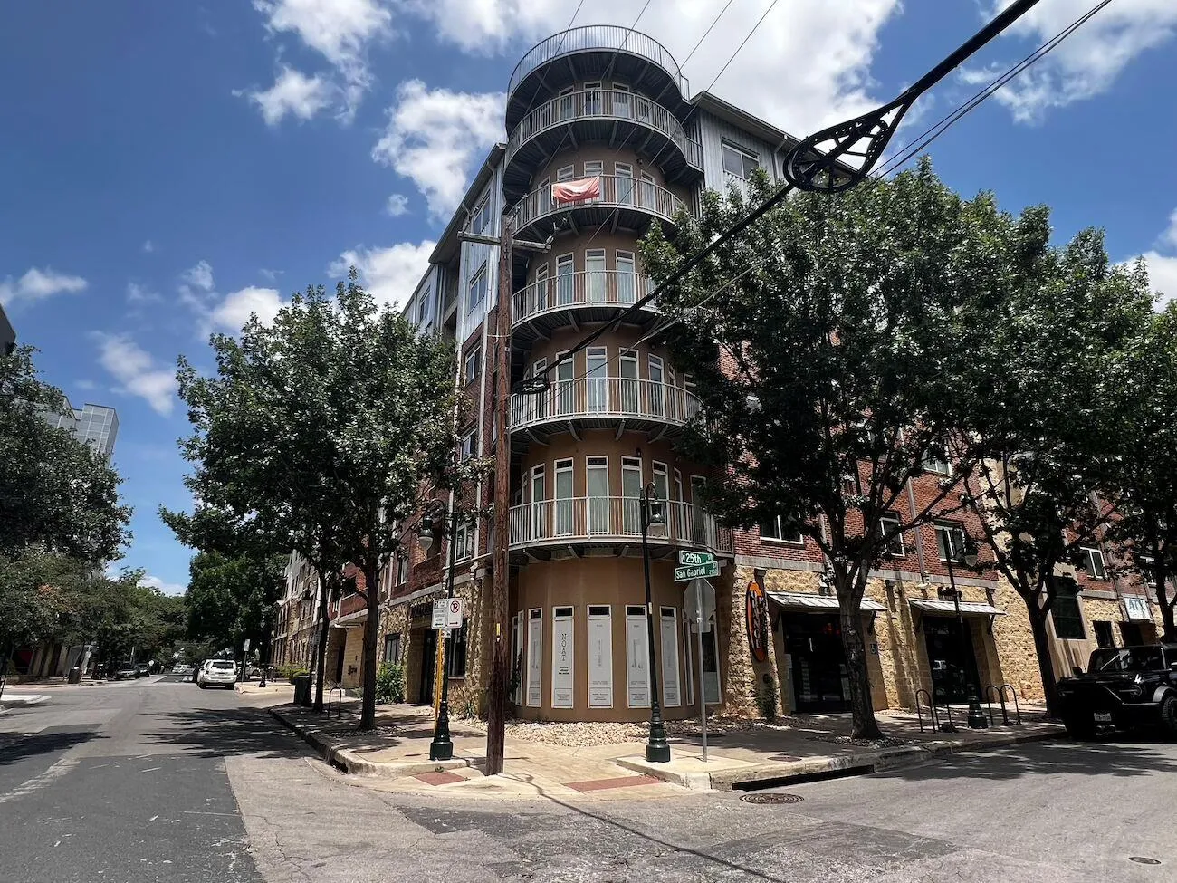 Photo of 910 W 25TH ST #607, Austin, 78705