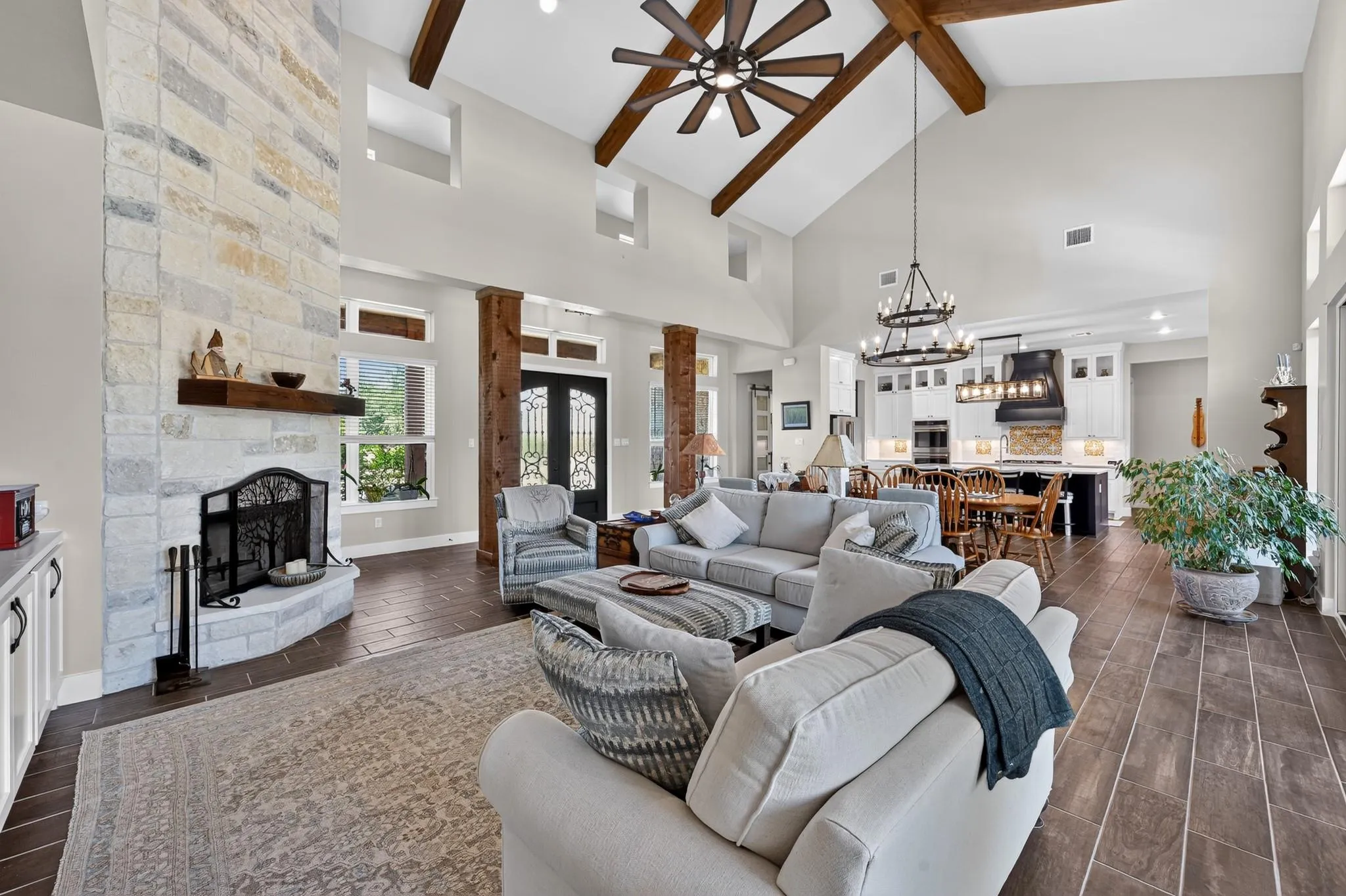 Photo of 645 STRADA LUCA, Florence, TX, 76527