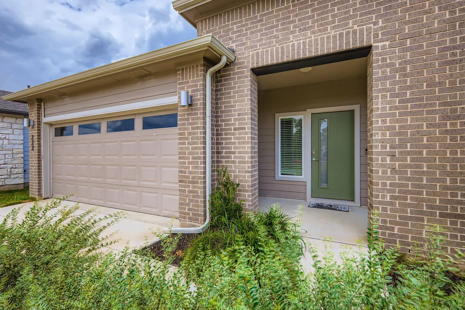 Photo 4 of 222 NEW HAMPTON WAY