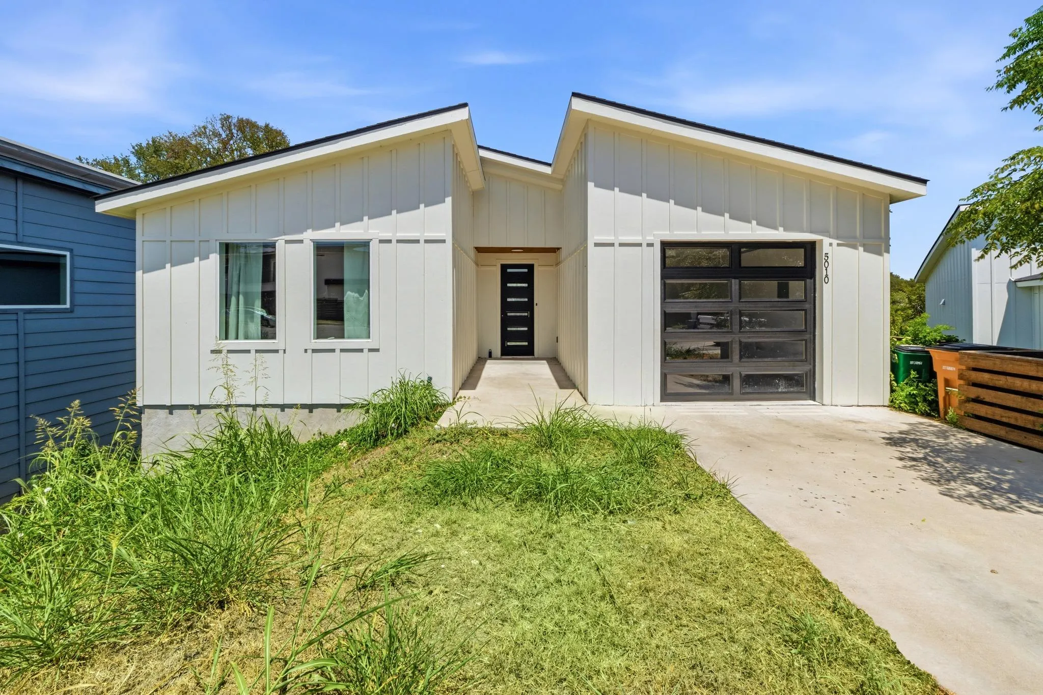 Photo of 5010 BAKER ST, Austin, 78721