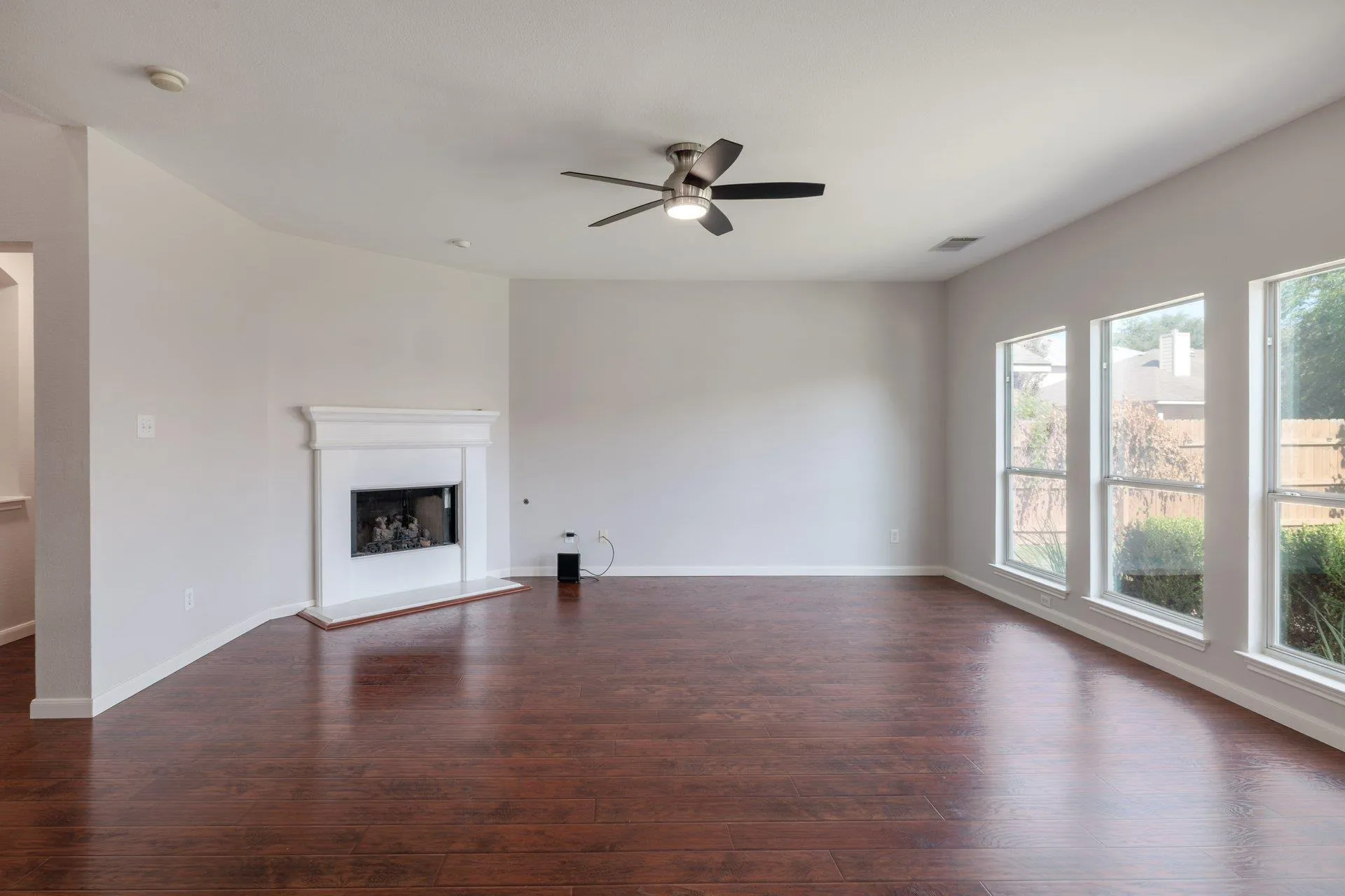 Photo 5 of 20516 FARM POND LN