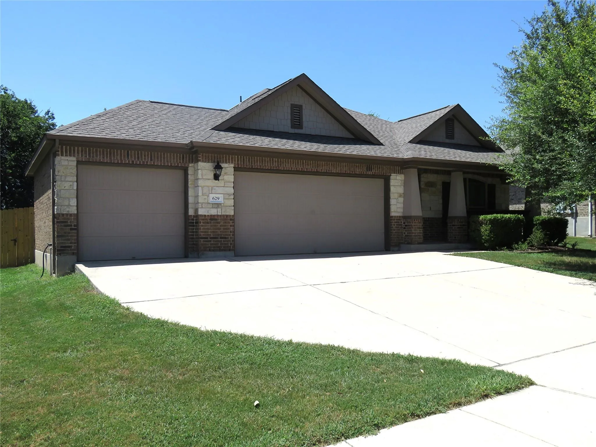 Photo of 629 BOONE VALLEY DR, Round Rock, TX, 78664