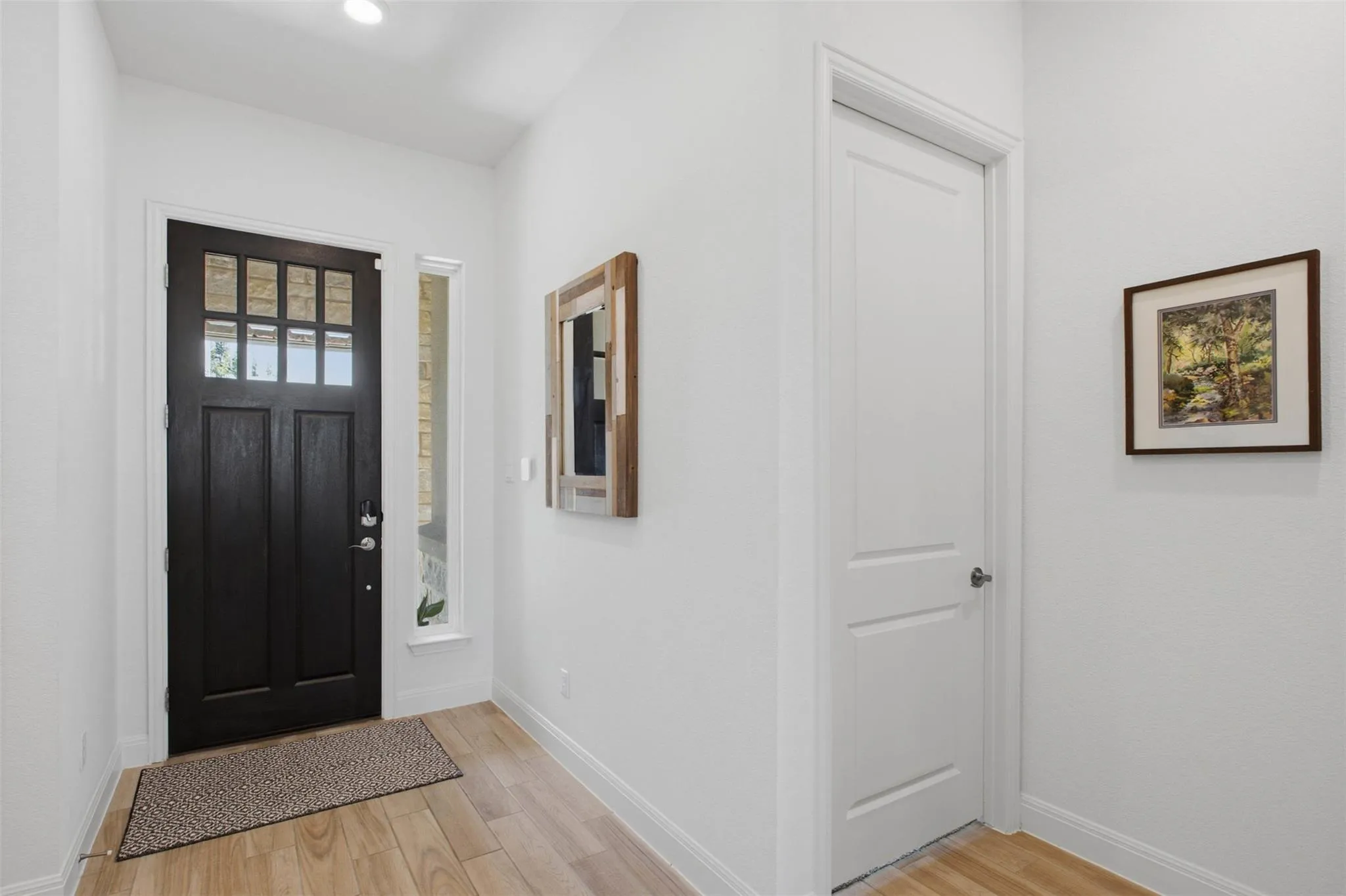 Photo 5 of 113 CORBIN AVE #7
