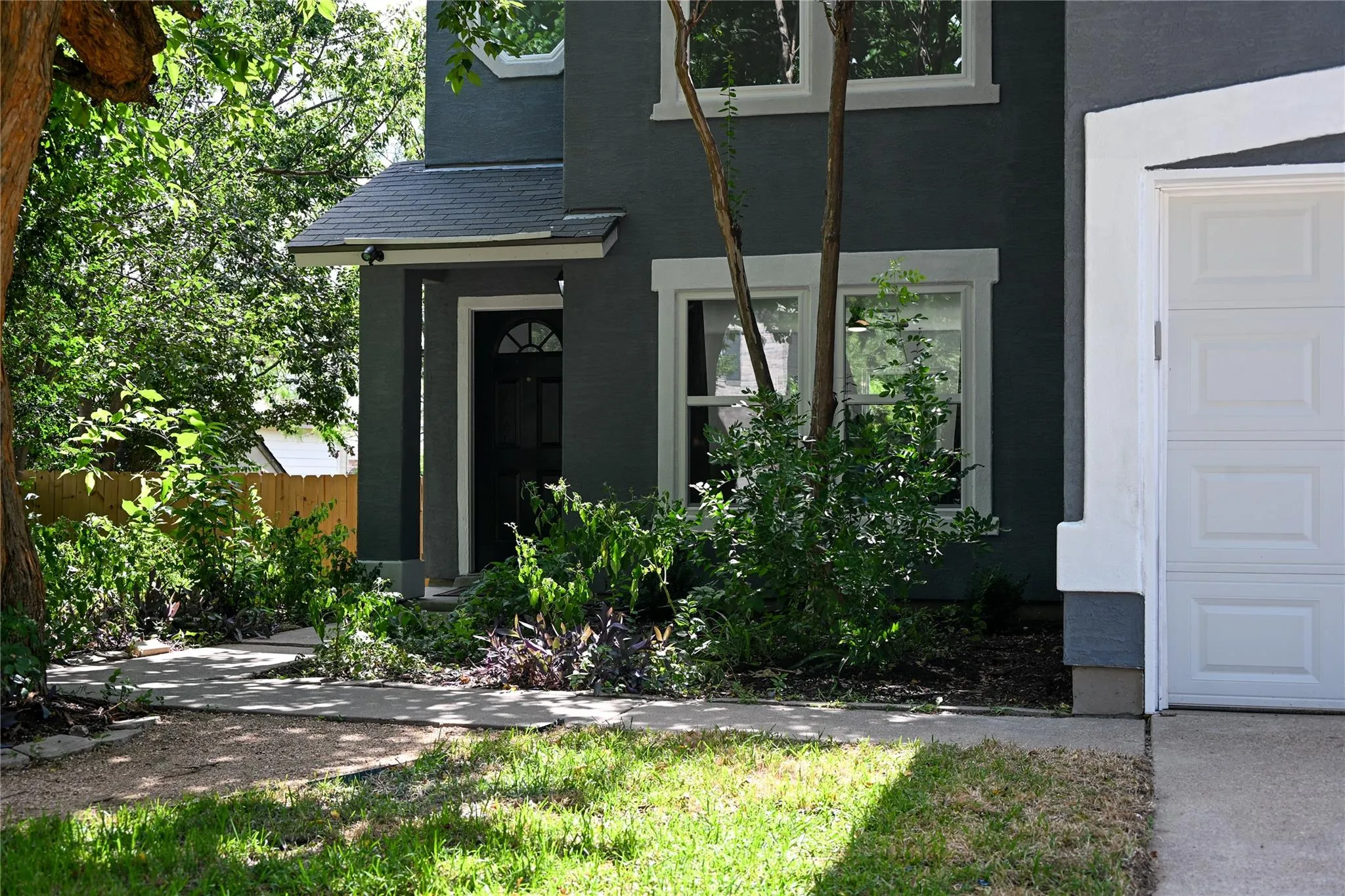 Photo 5 of 303 GREENER DR