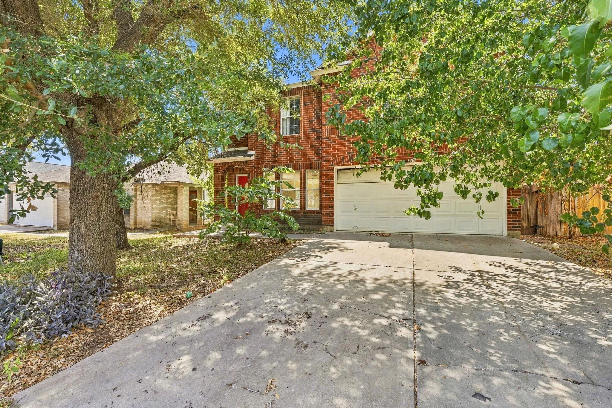 Photo 2 of 1301 DEERHOUND PL
