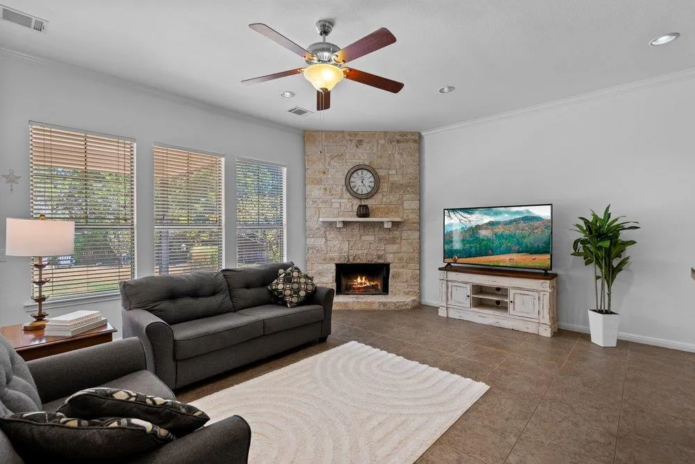 Photo 2 of 15204 FALCON DR