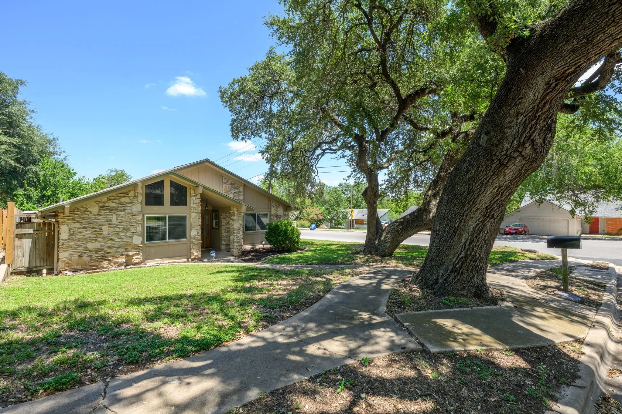 Photo 2 of 900 AUSTIN HIGHLANDS BLVD