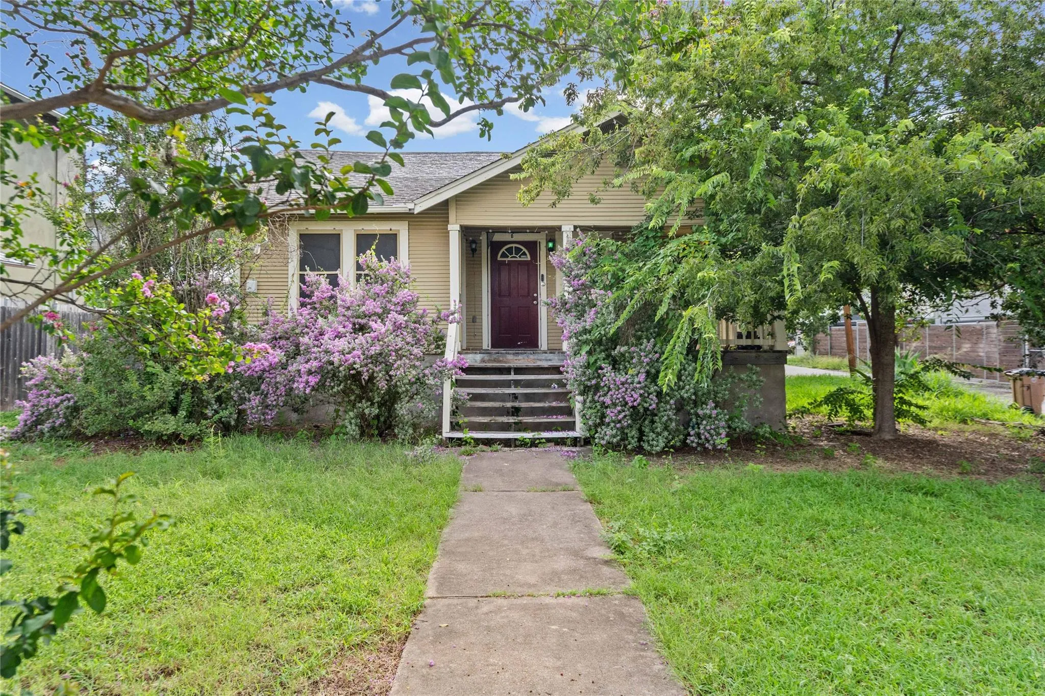 Photo of 1307 CONCHO ST #A, Austin, 78702